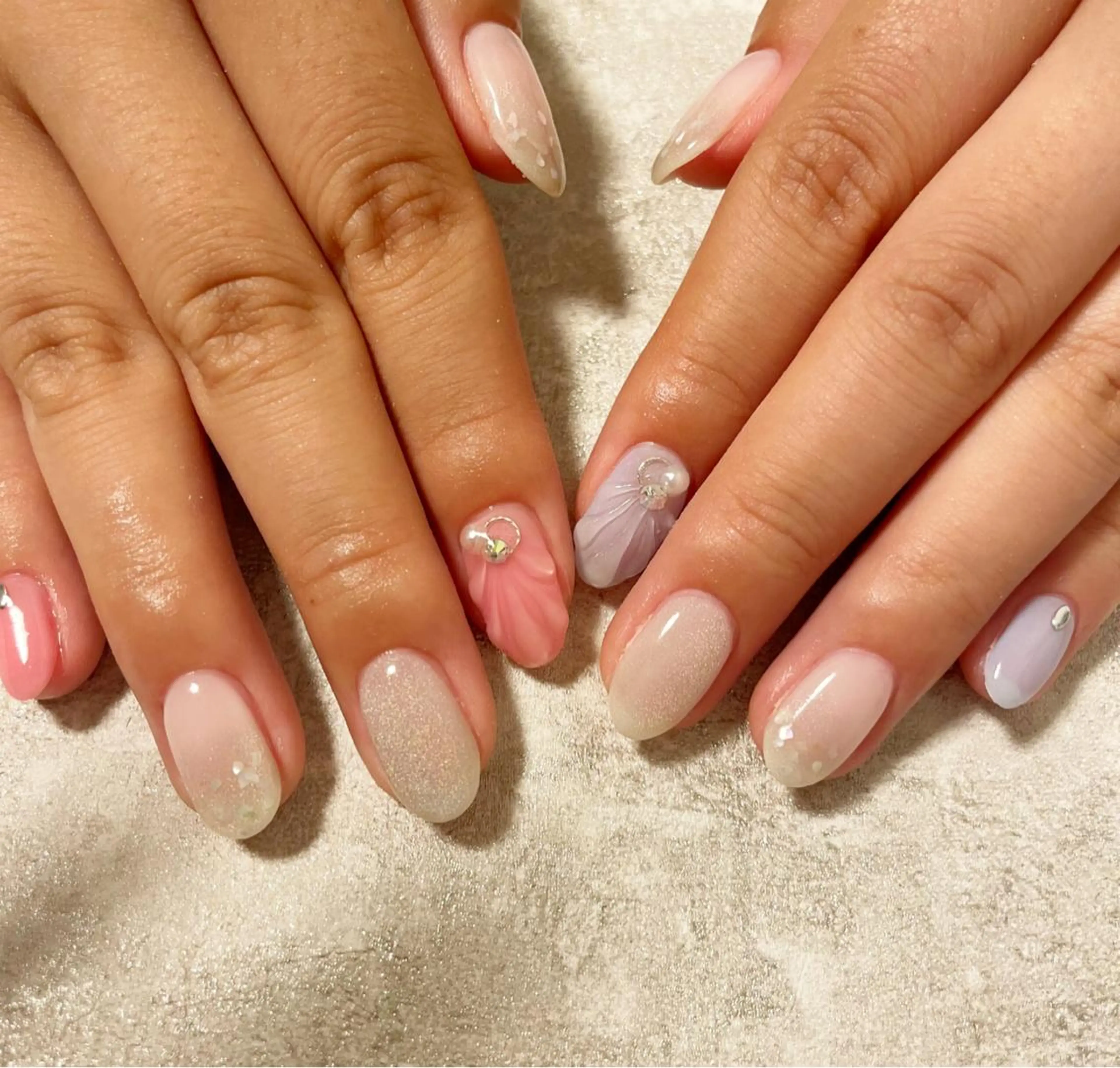 ミディアム ネイル 春ネイル Re:st〔リスト〕所属・ayane Re:st〔リスト〕のネイルデザイン