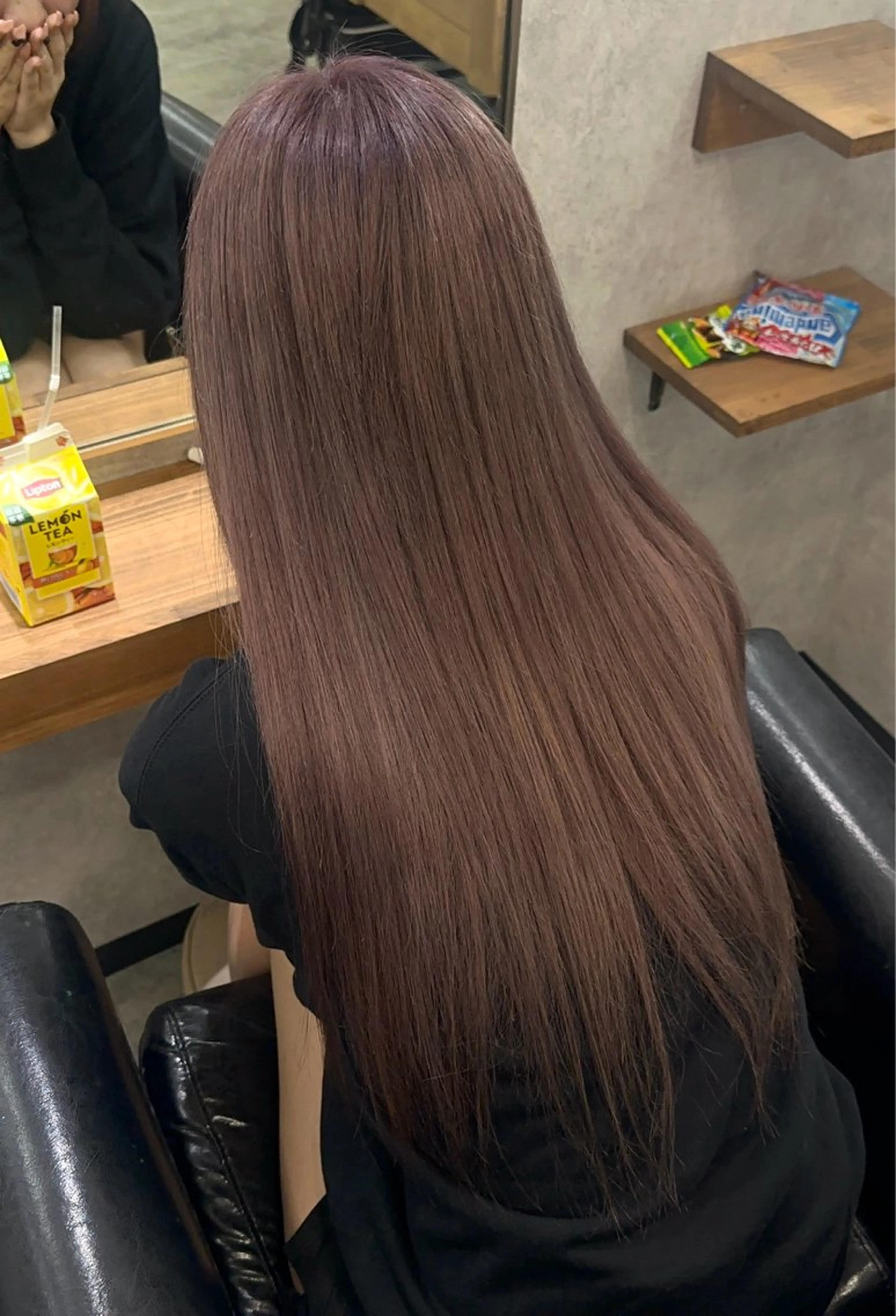 ロング ヘアカラー トリートメント MOURI CHISATOのヘアスタイル