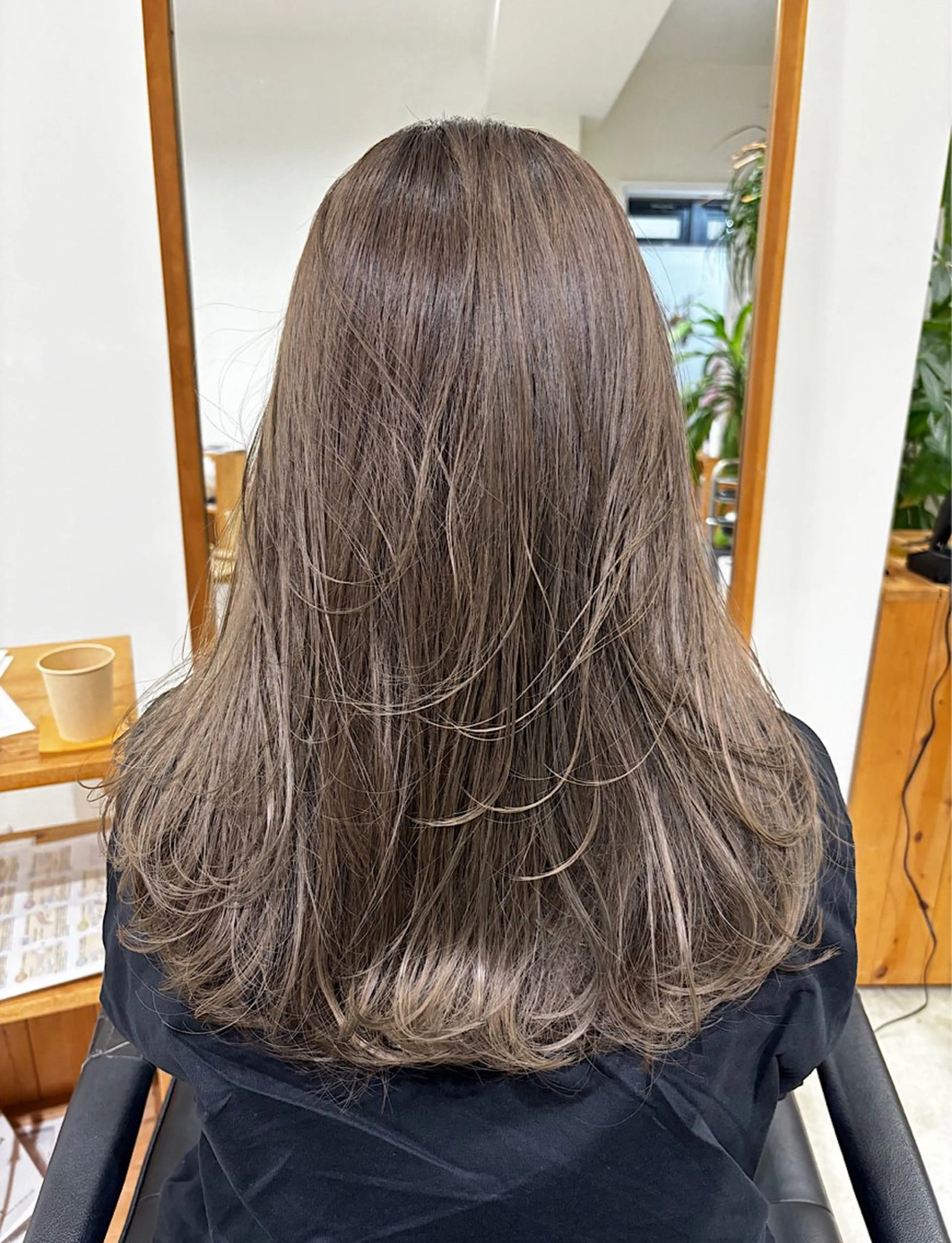 ミディアム カラー カット ヘアカラー トリートメント hoNua. 栄/透明感カラーのヘアスタイル