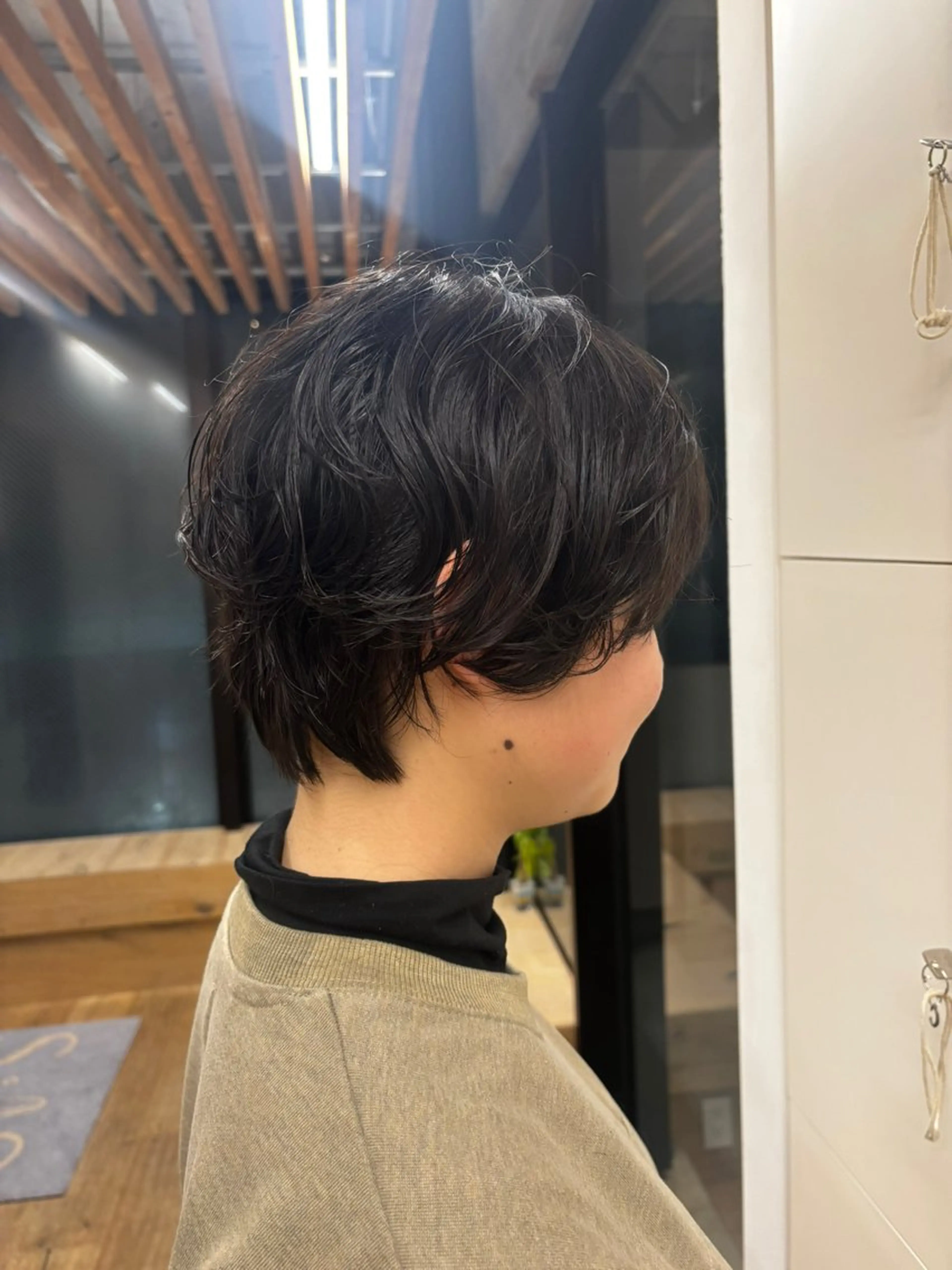 ショート くせ毛 ショートヘア カット パーマ 夏海 大宮美容室のヘアスタイル