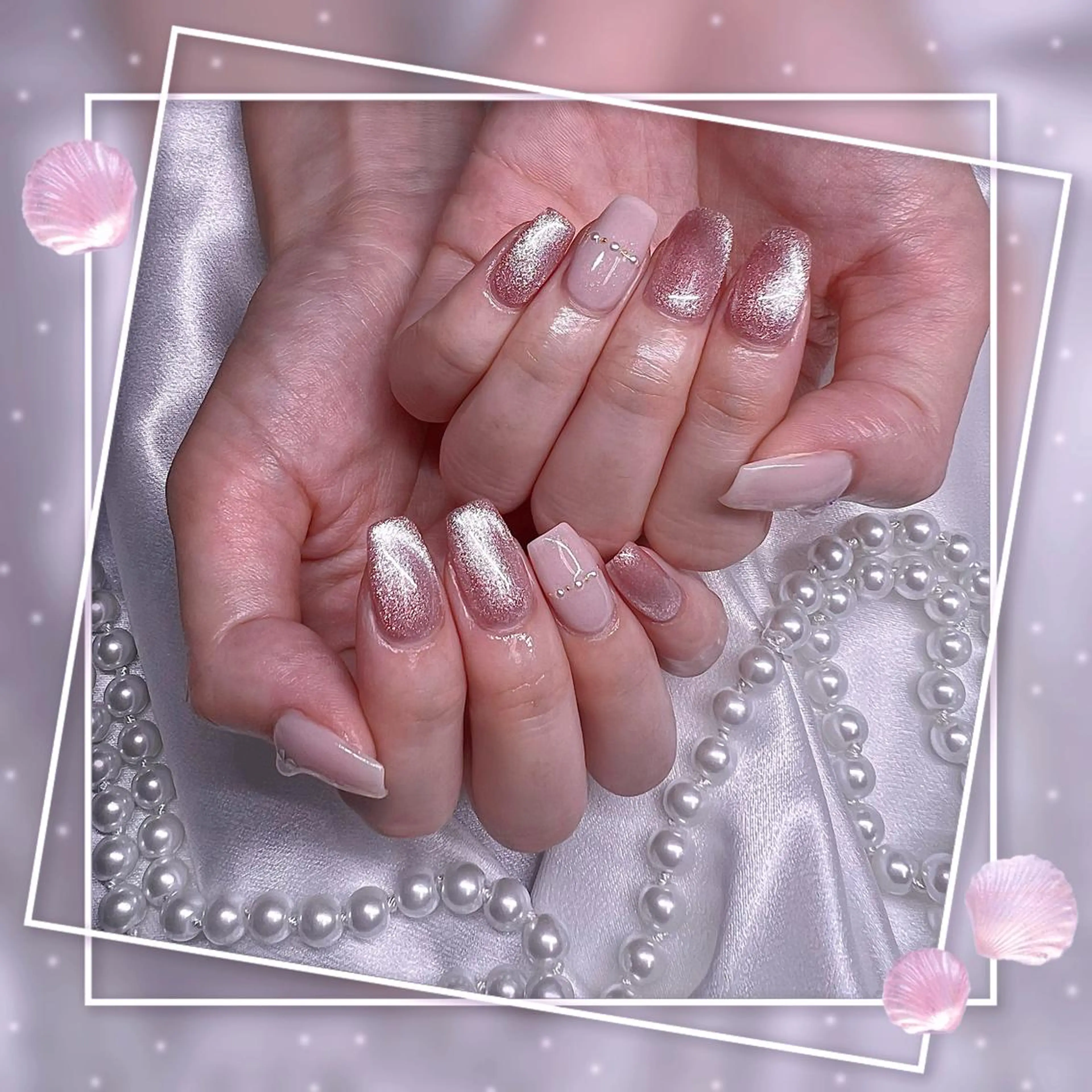 ネイル フレンチネイル キラキラネイル 韓国ネイル マグネットネイル マグネットフレンチ Chill Nailsalonのネイルデザイン