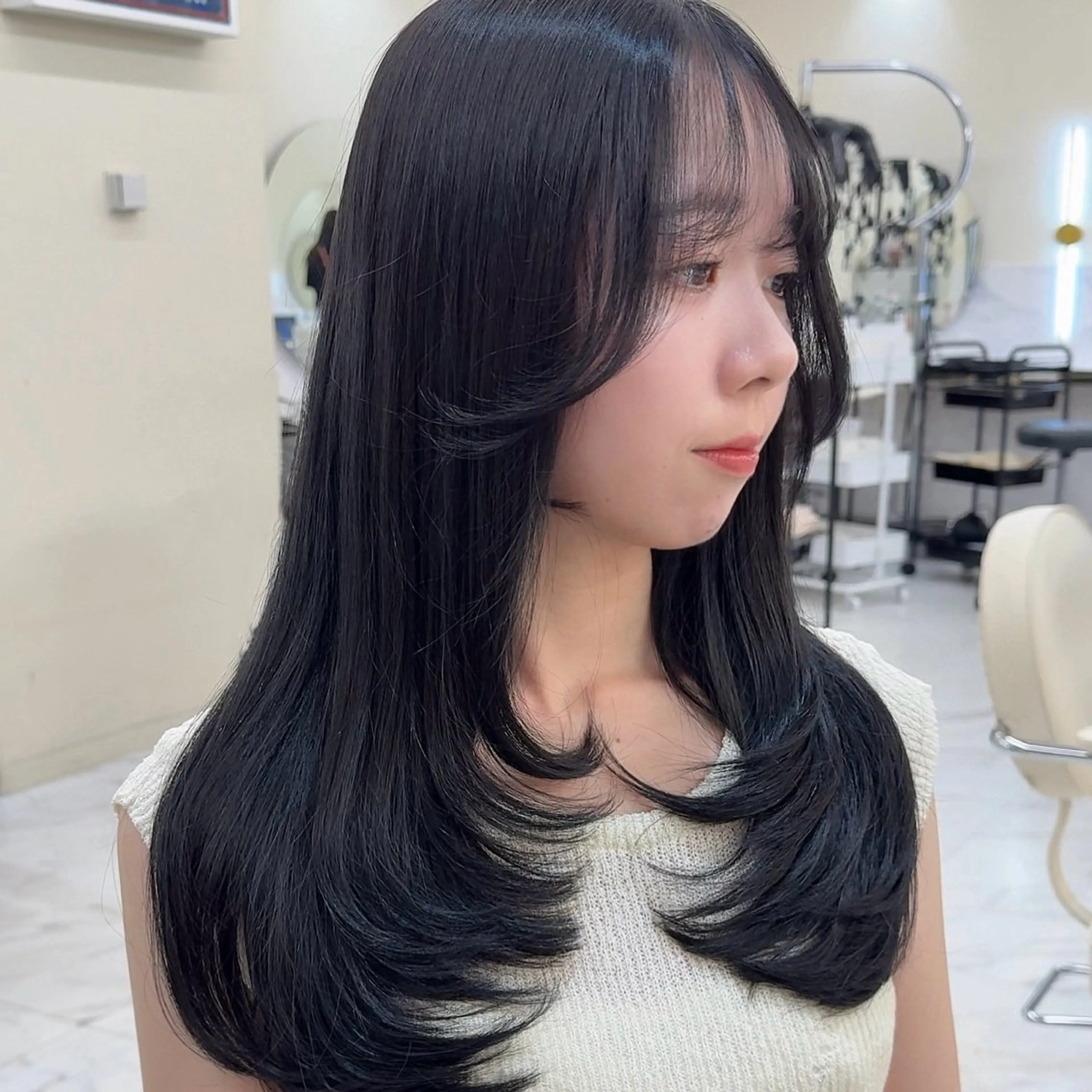 ロング カラー ブラウンカラー 透明感カラー グレージュ オリーブカラー ピンクカラー カット ヘアカラー CHAINON CENTREのヘアスタイル