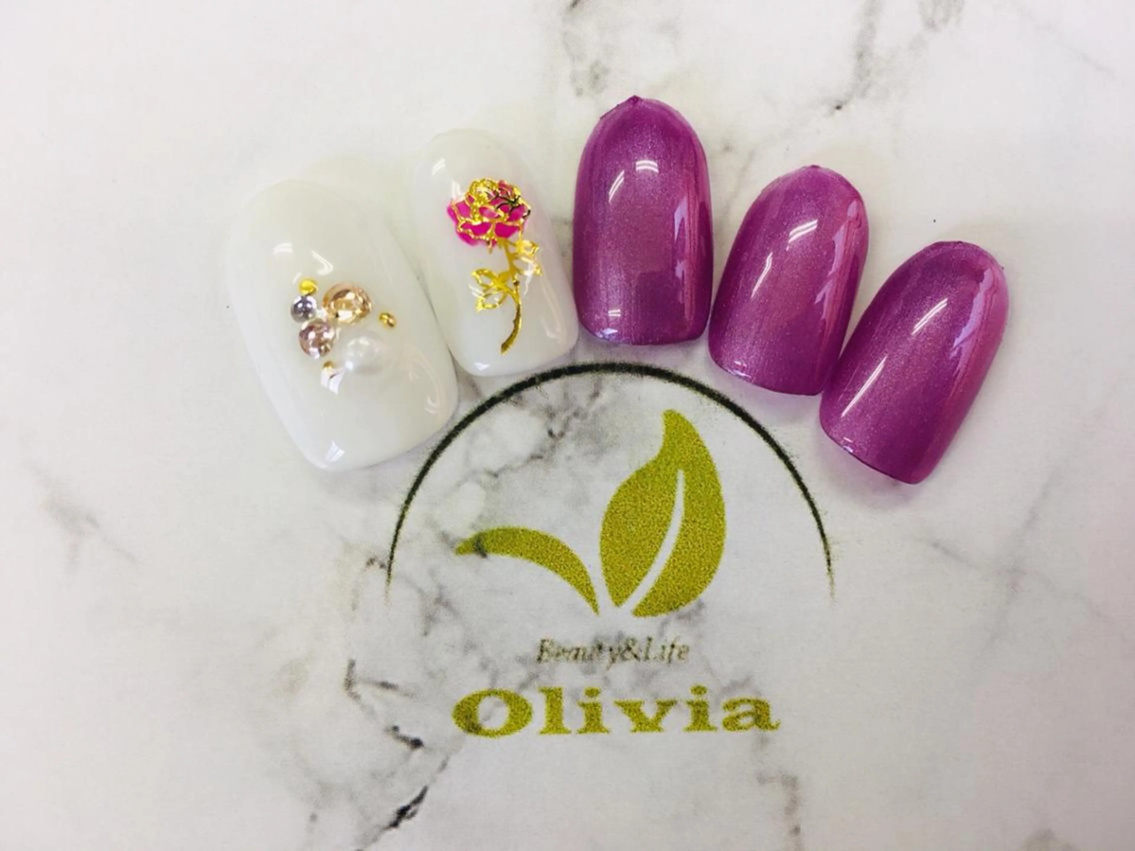 ネイル Olivia アイラッシュのマツエク・マツパデザイン