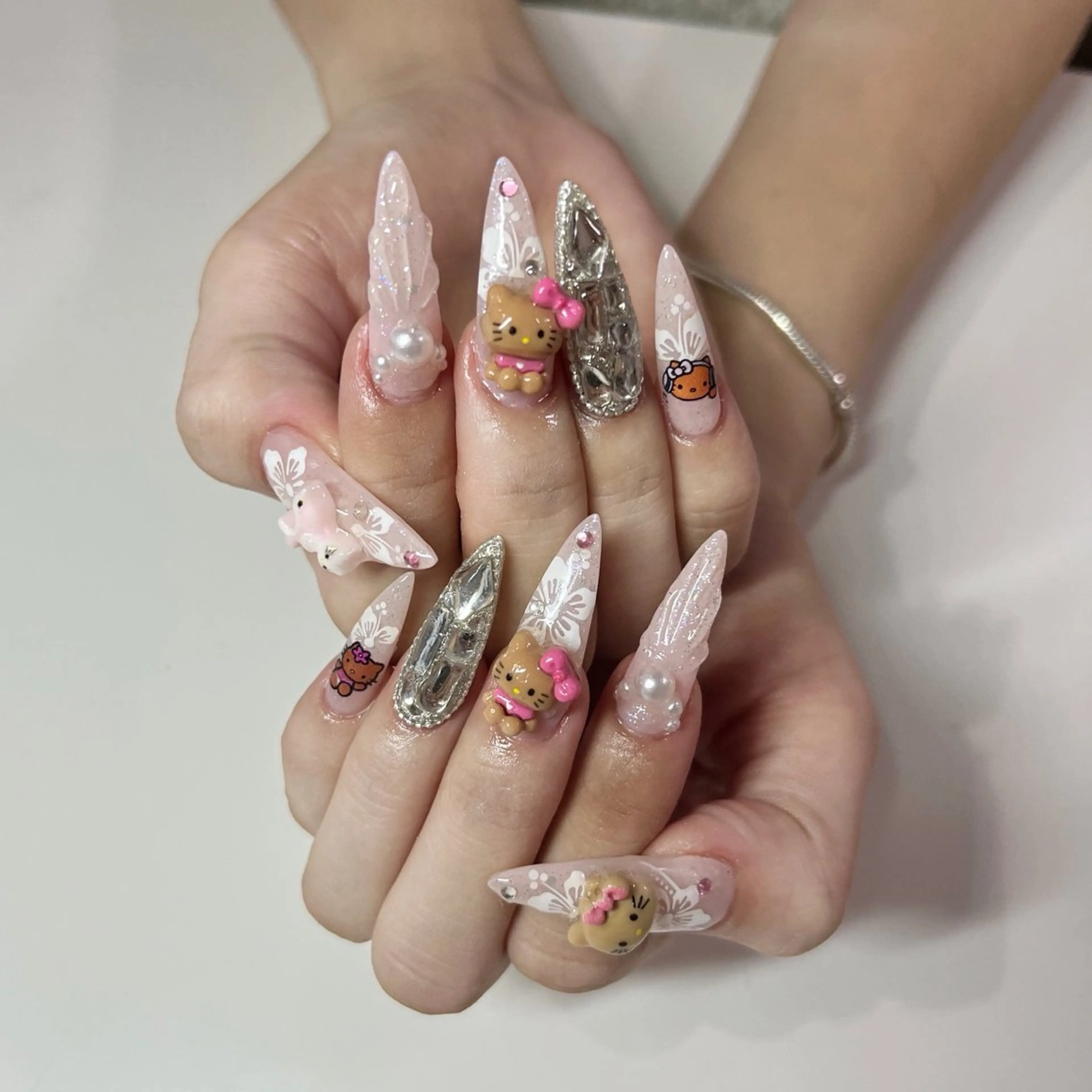 ネイル ハンドネイル Luuny nailのネイルデザイン