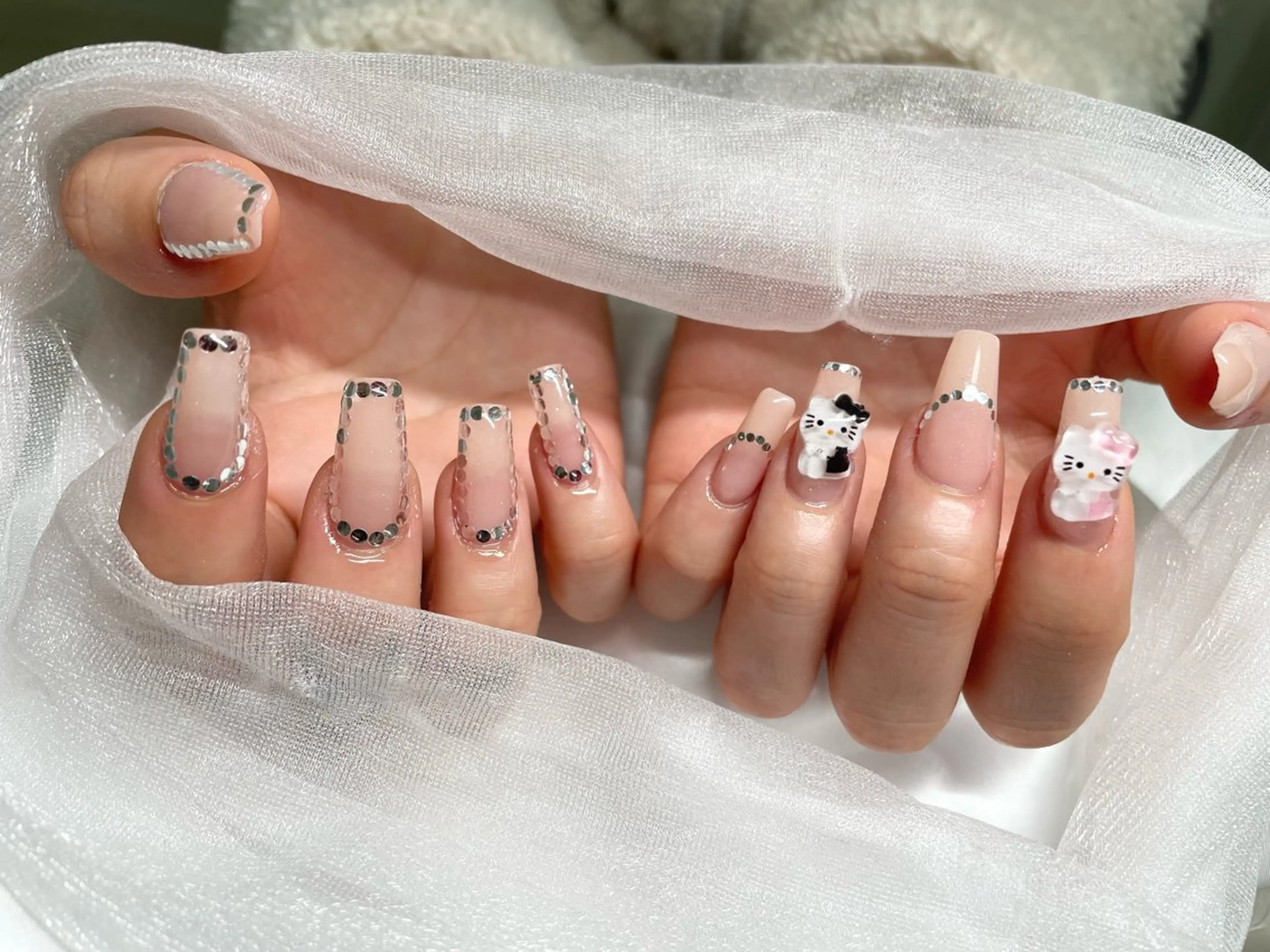 ネイル Roi〈ロワ〉 Minakoのネイルデザイン