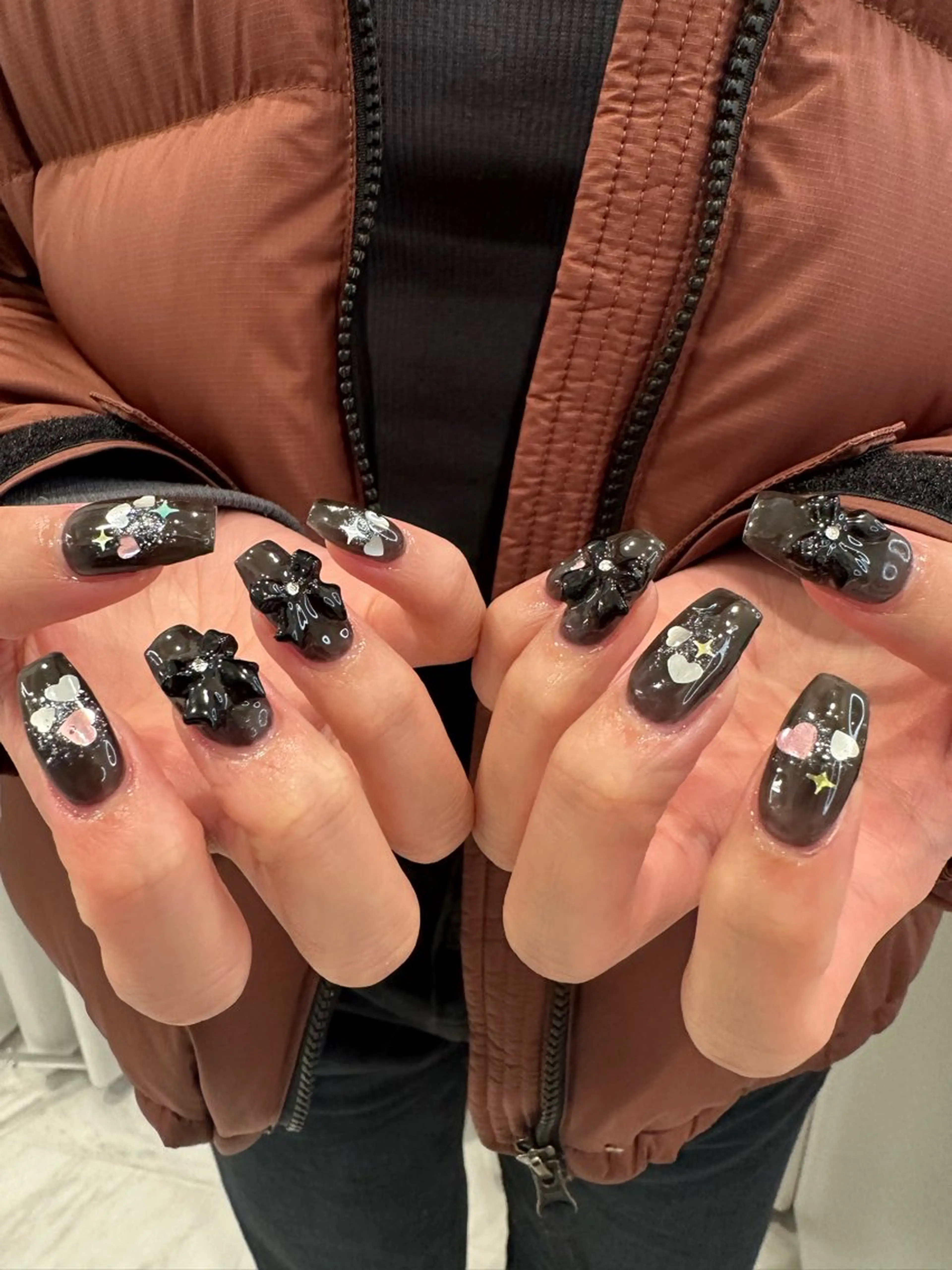 ネイル ホログラムネイル ハンドネイル nachi 🎀のネイルデザイン