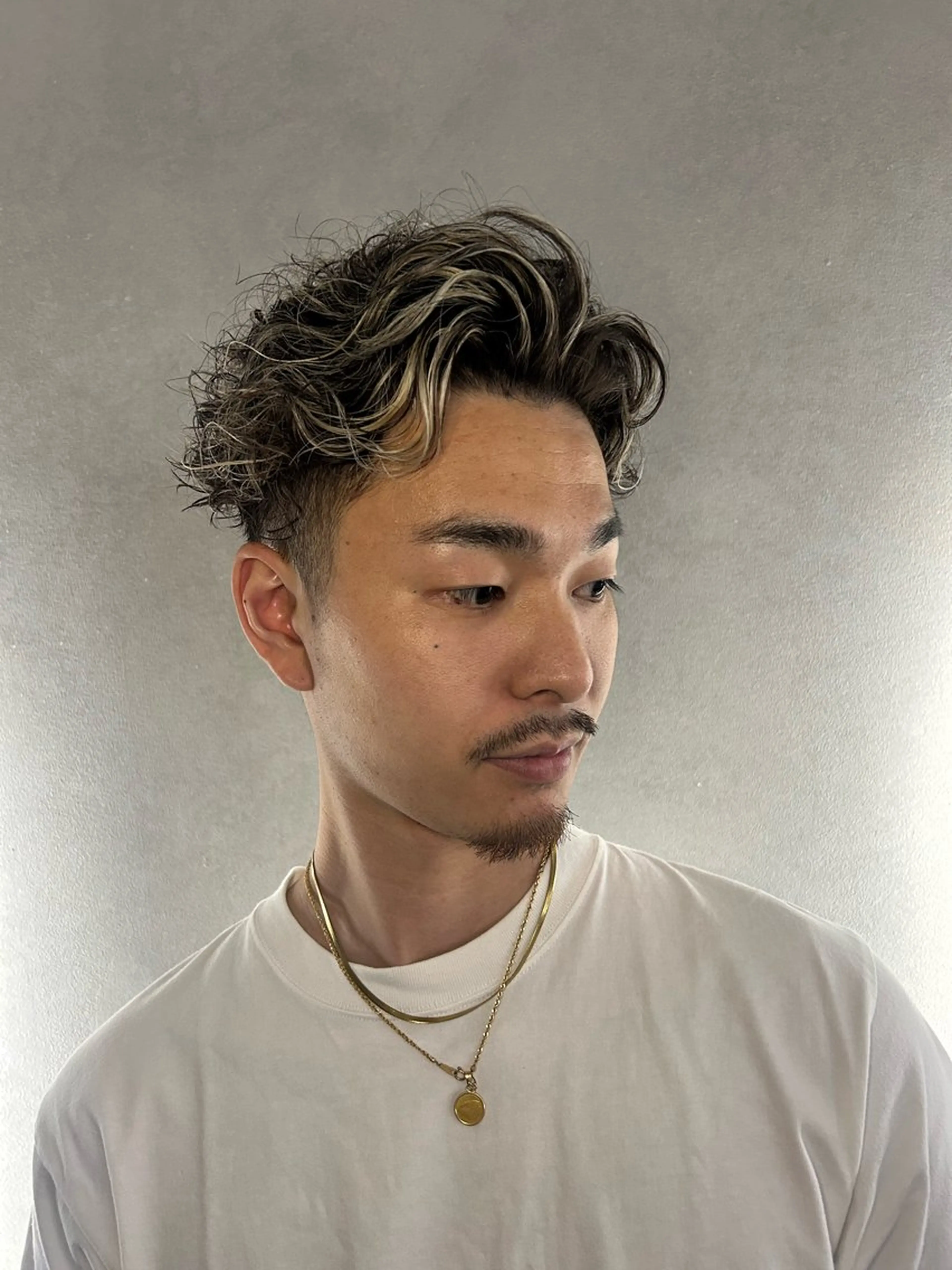 ⚜️【メンズ限定特別SALE】⚜️ホワイトメッシュ&カット　ホワイトメッシュ/ハイライトの写真