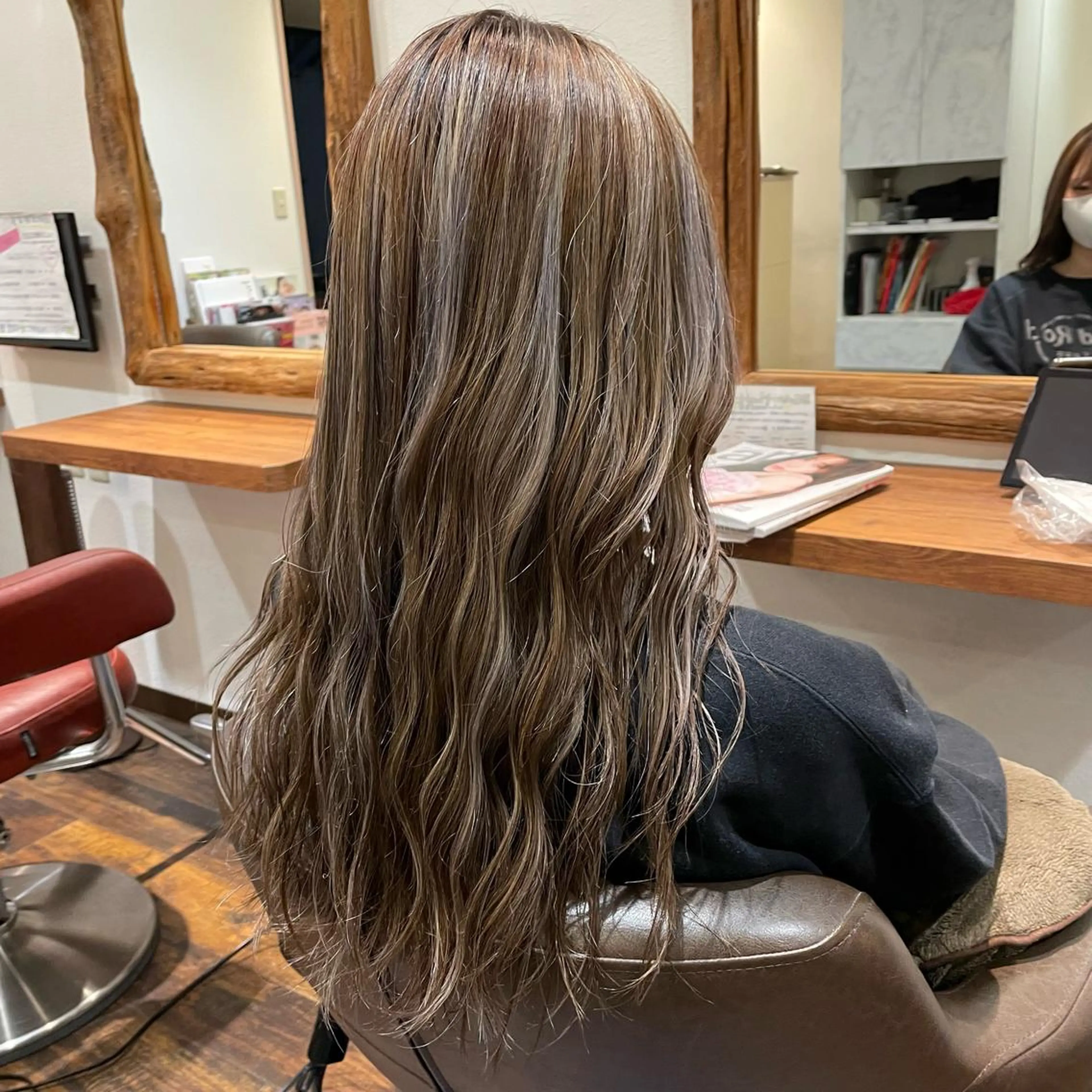 ロング カラー ハイライトカラー ハイライト ヘアカラー Wataru 外国人風カラー💎のヘアスタイル