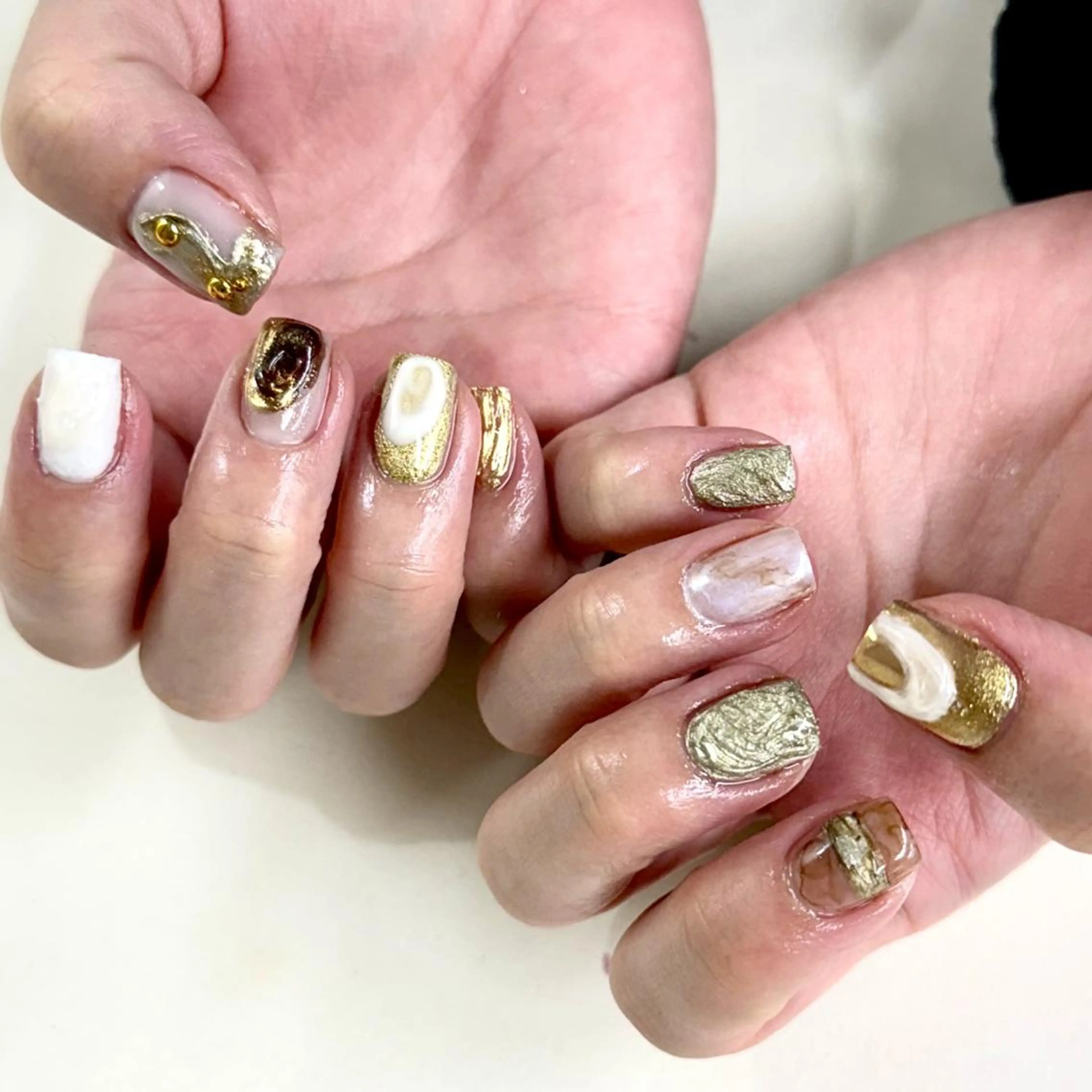 ネイル ジェルネイル 韓国ネイル ミラーネイル ニュアンスネイル ワンホンネイル nailstudio eviz新宿店のネイルデザイン