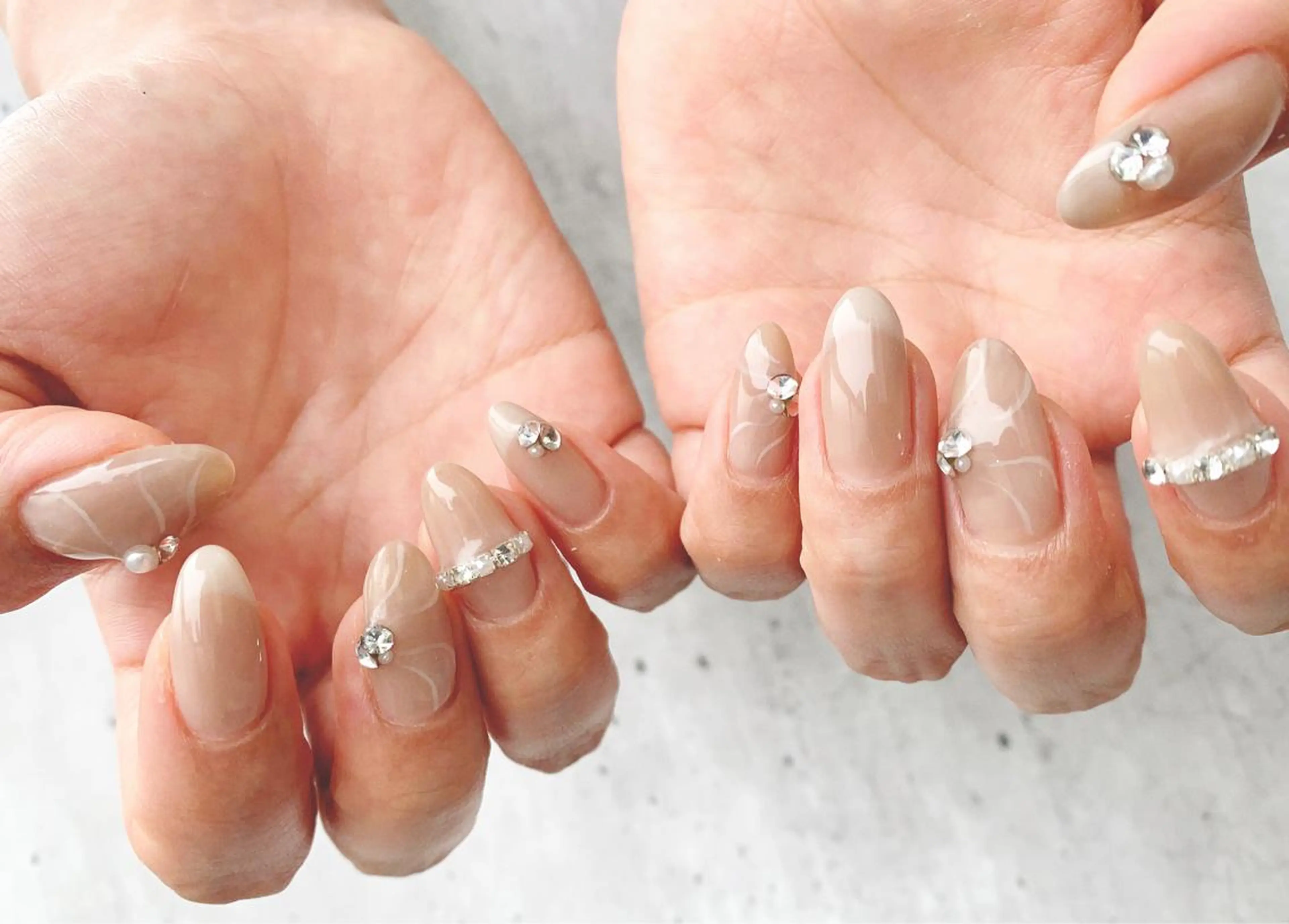 ネイル アートネイル ニュアンスネイル ワンカラーネイル シンプルネイル ブライダルネイル ハンドネイル haruka joieangeのネイルデザイン