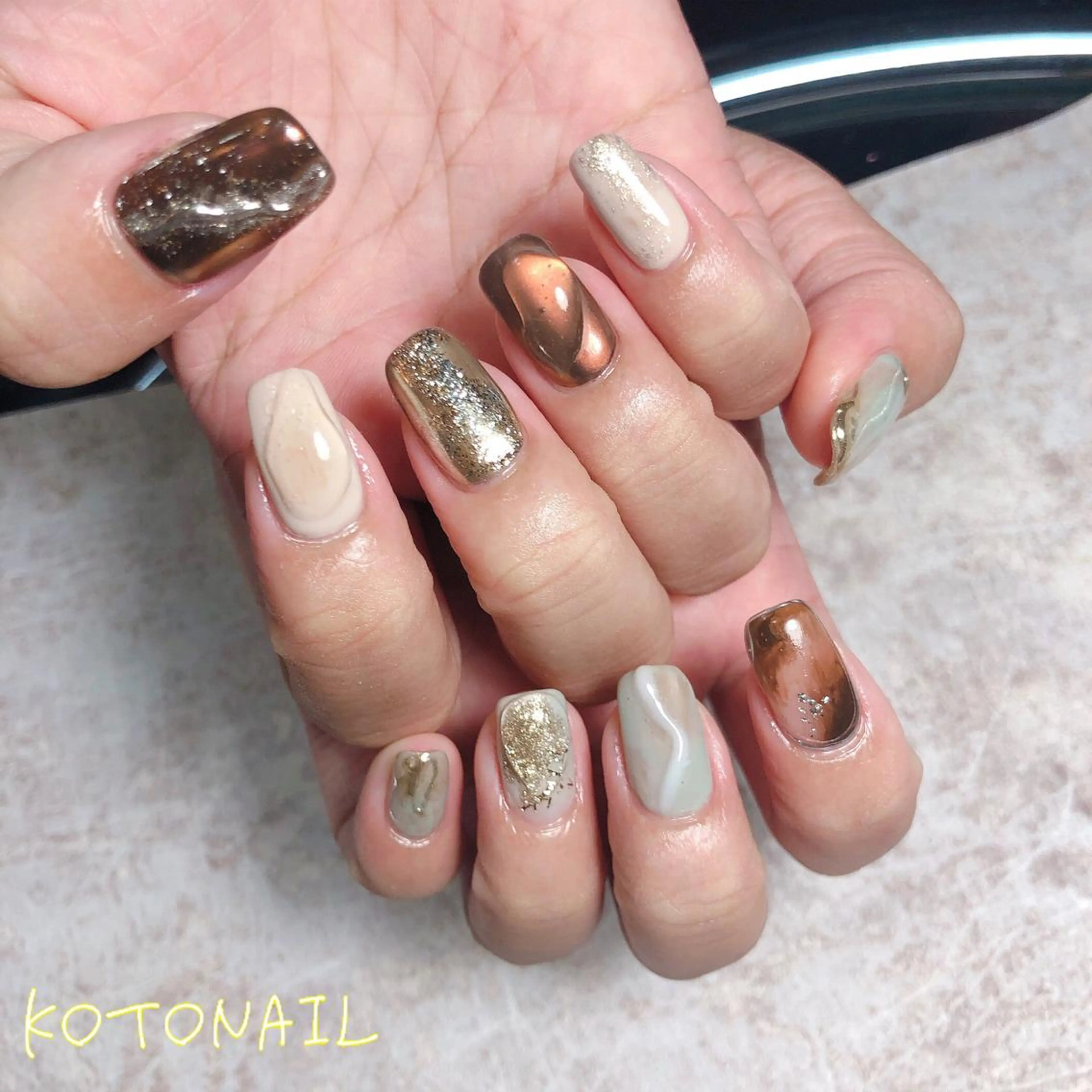 ネイル アートネイル フラッシュネイル フットネイル マグネットネイル ミラーネイル ハンドネイル koto nailのネイルデザイン