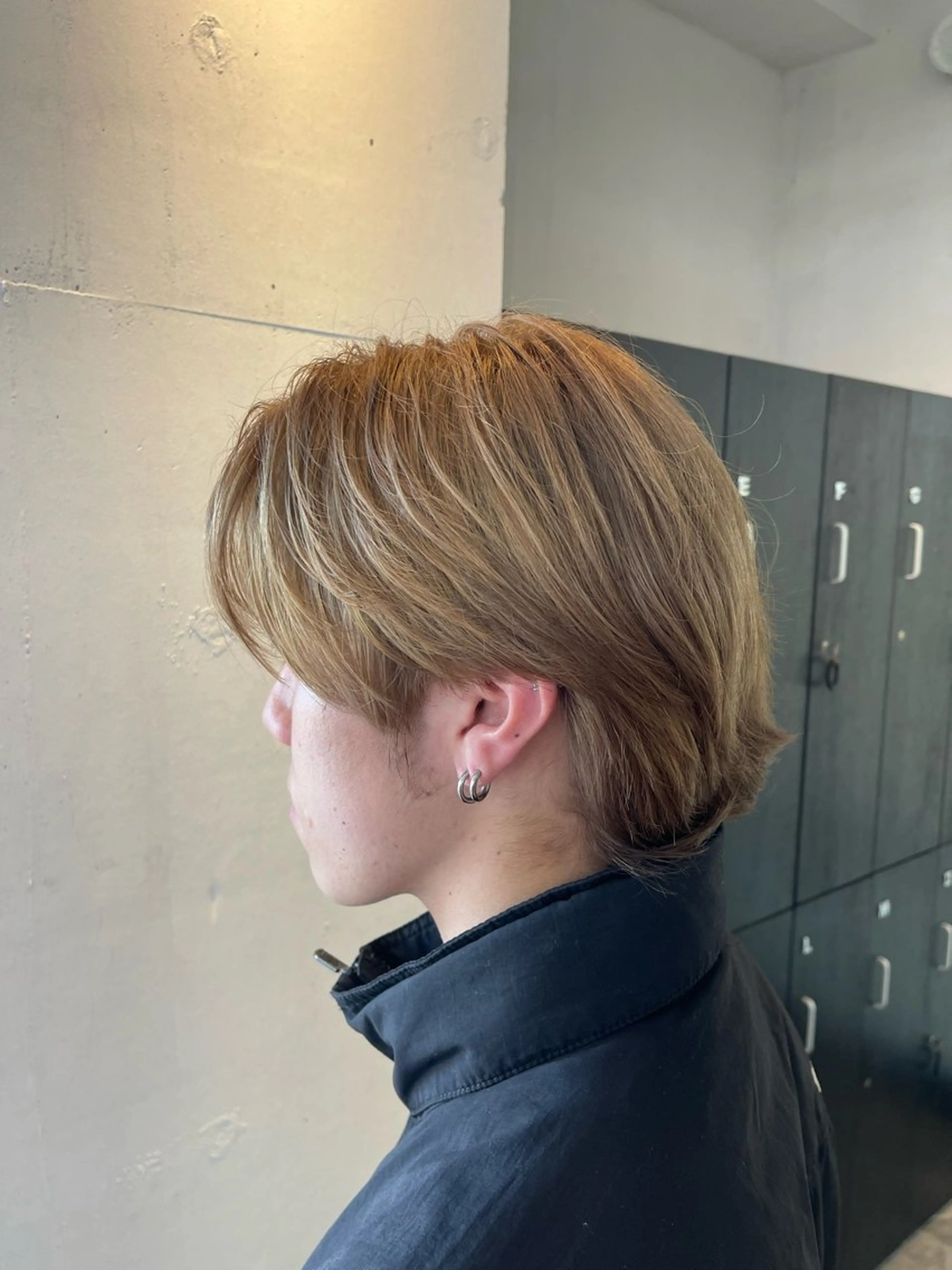 メンズ ヘアカラー 縮毛矯正🐼暖色 根本侑季のヘアスタイル