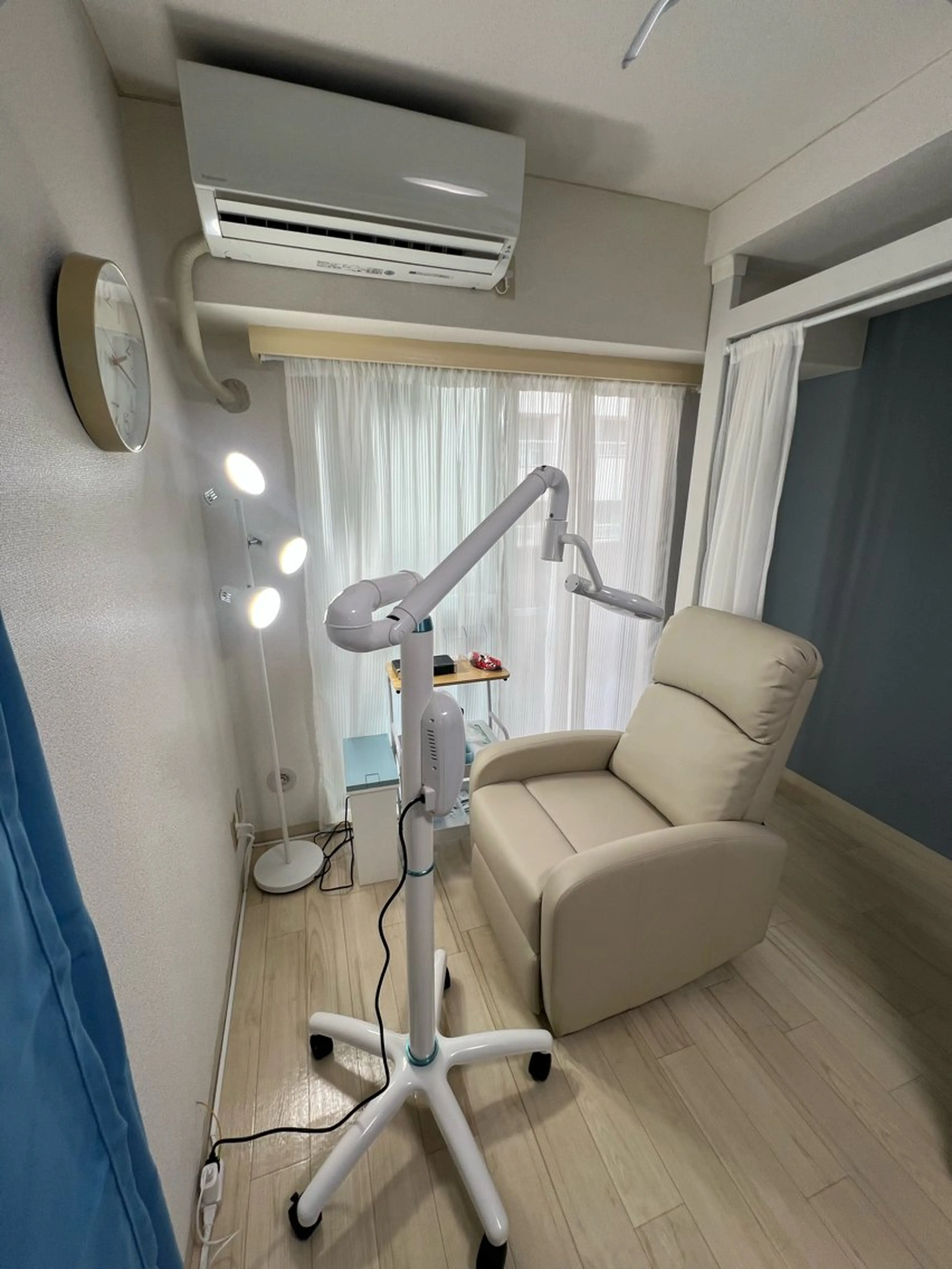 【当日限定】歯の黄ばみにセルフホワイトニング体験メニュー🌟8分×3回で効果実感🦷セルフで簡単本格ケア💓駅チカの写真