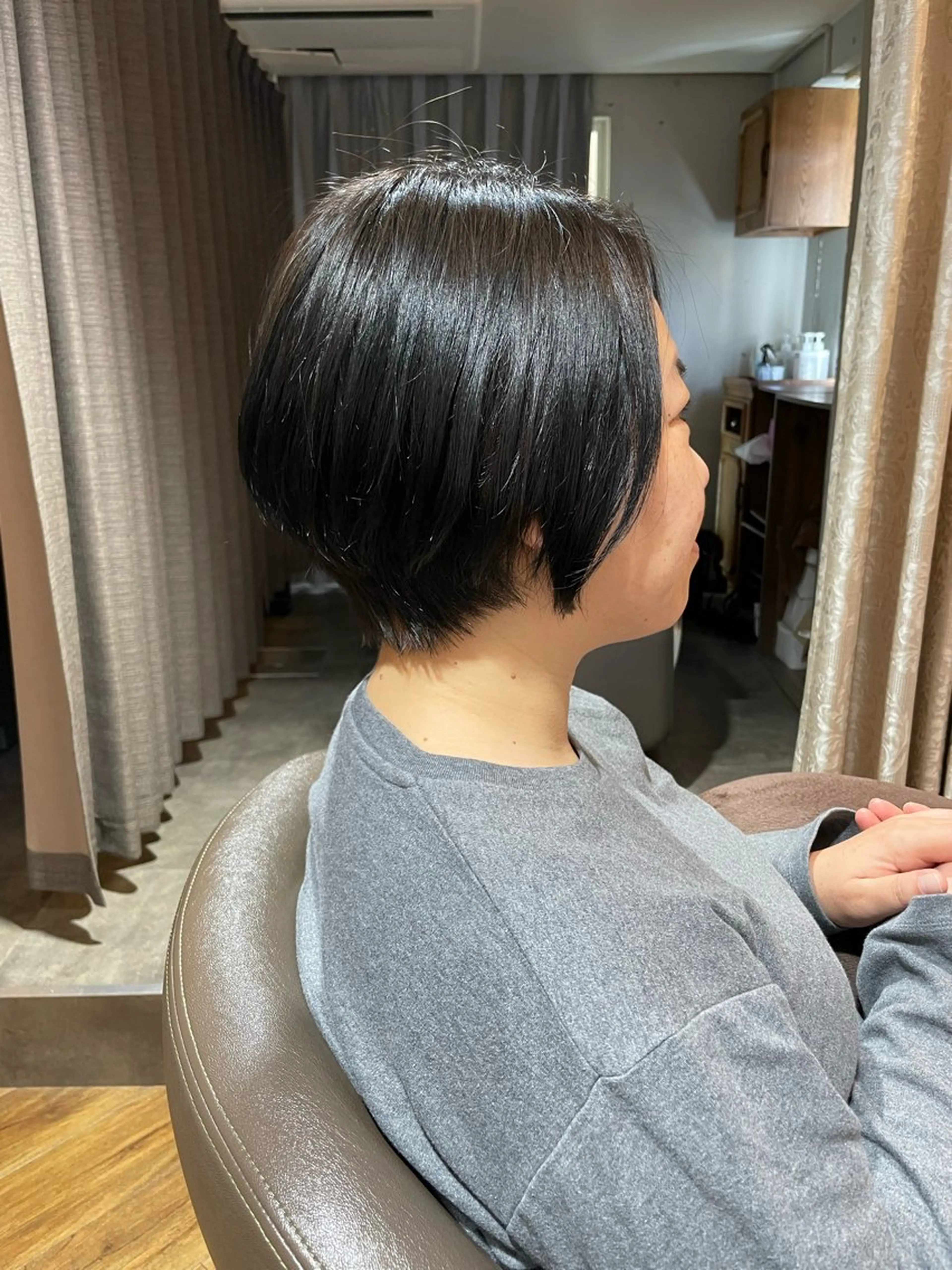 ショート カラー カット ヘアカラー トリートメント 似合わせカット得意 仁井亮のヘアスタイル