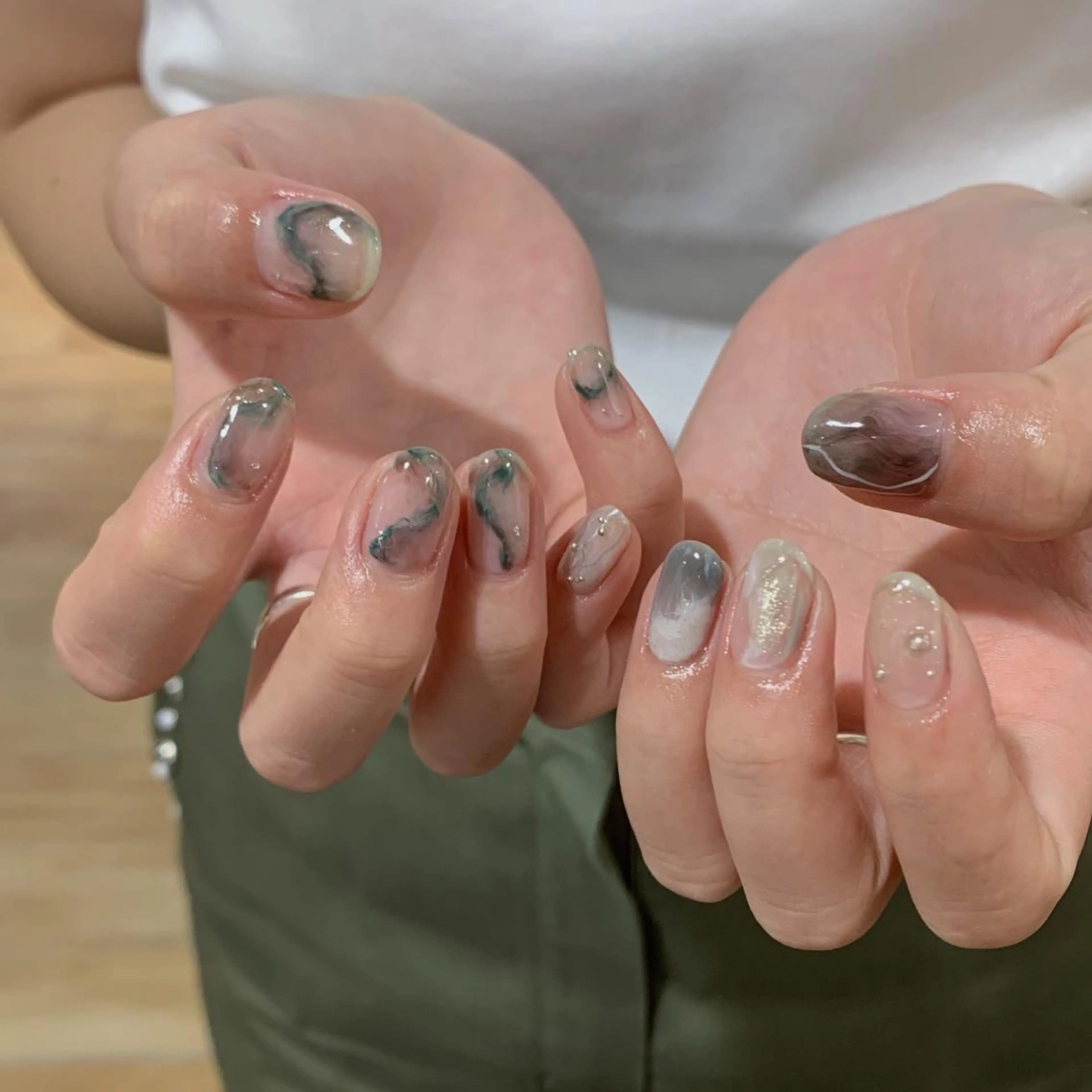 ネイル ハンドネイル 鈴木 まゆのネイルデザイン