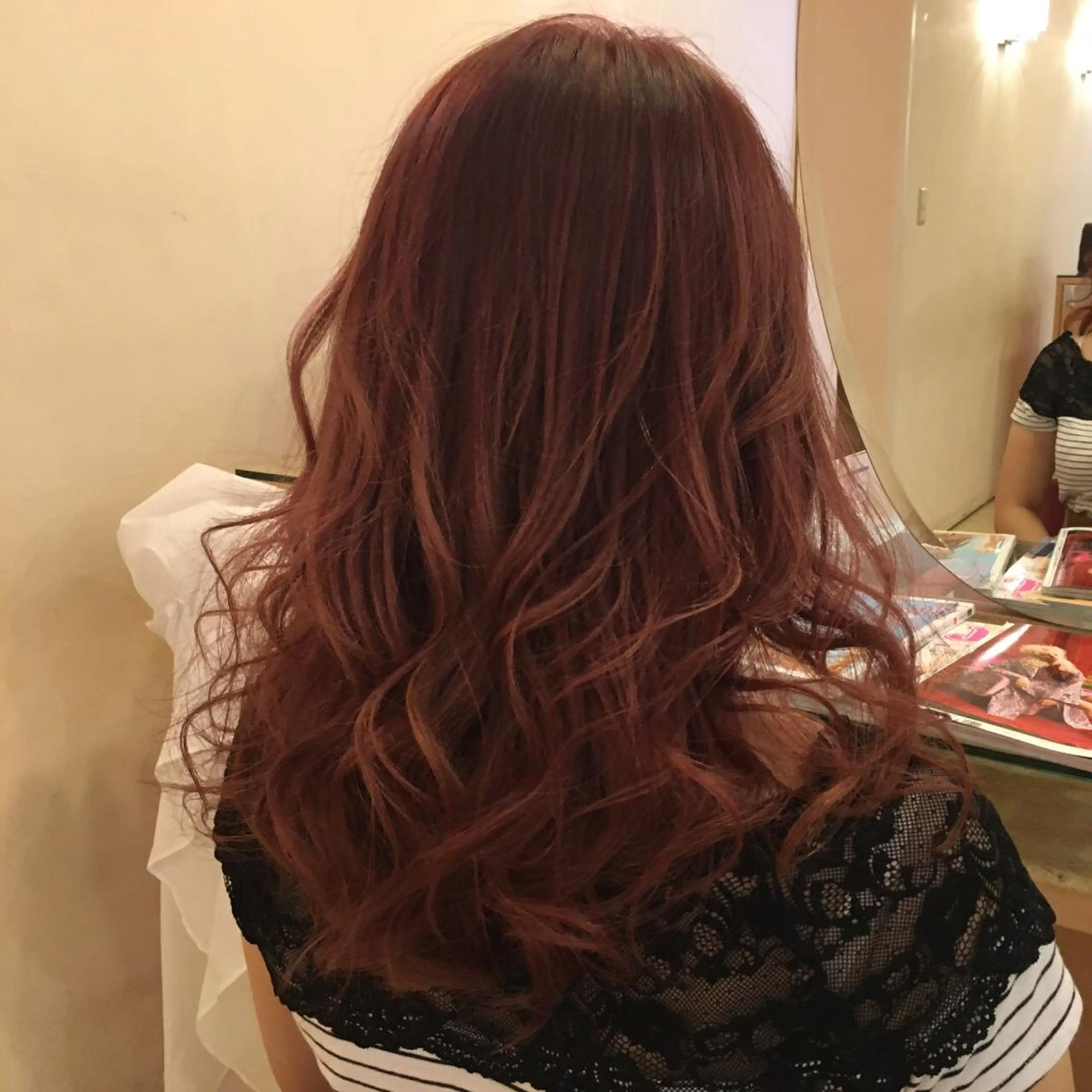 ミディアム Redeww所属・HIRO .Nのヘアスタイル