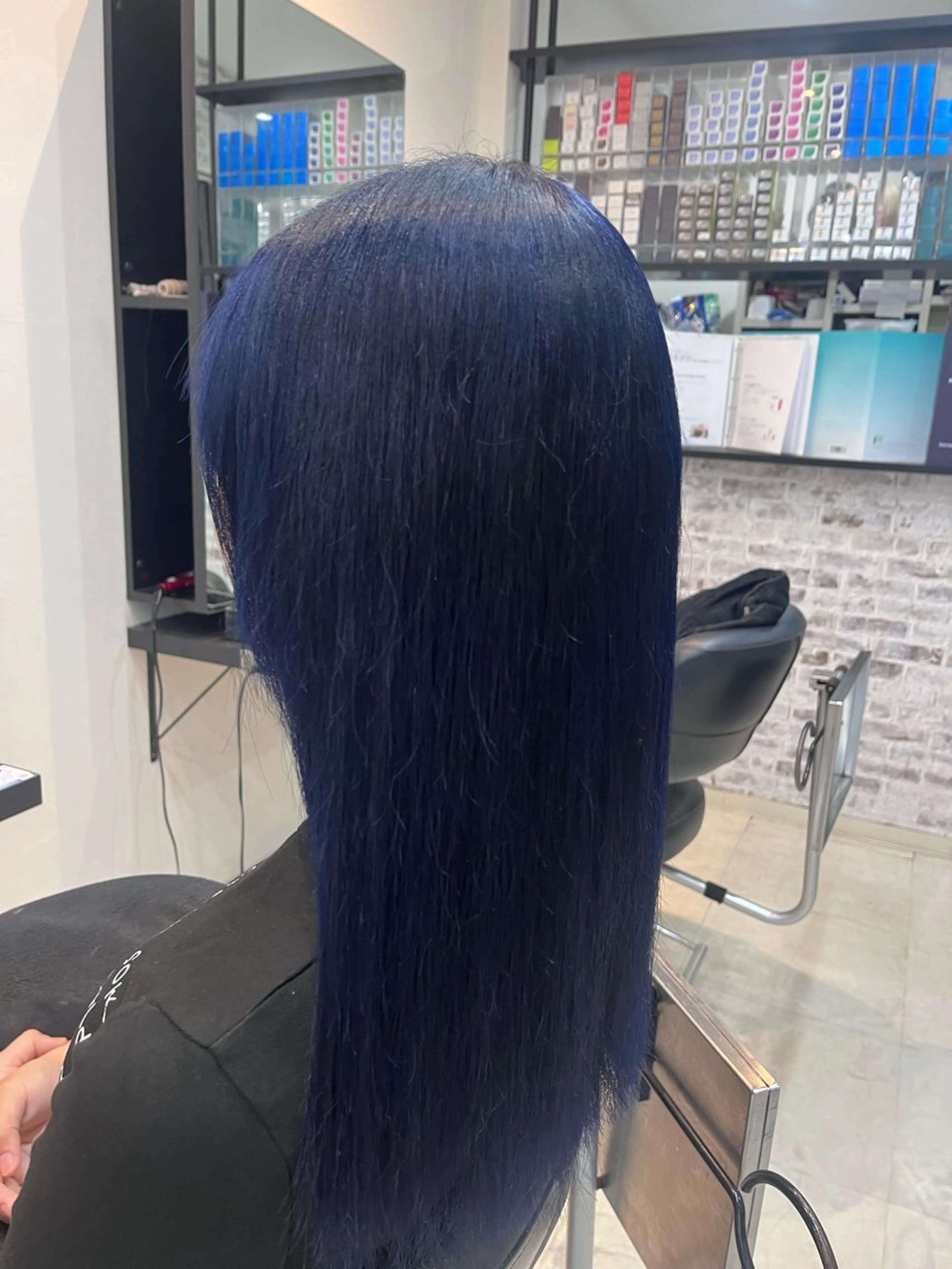 ロング カラー ブルーカラー ネイビーカラー カット ヘアカラー yuuka charmのヘアスタイル