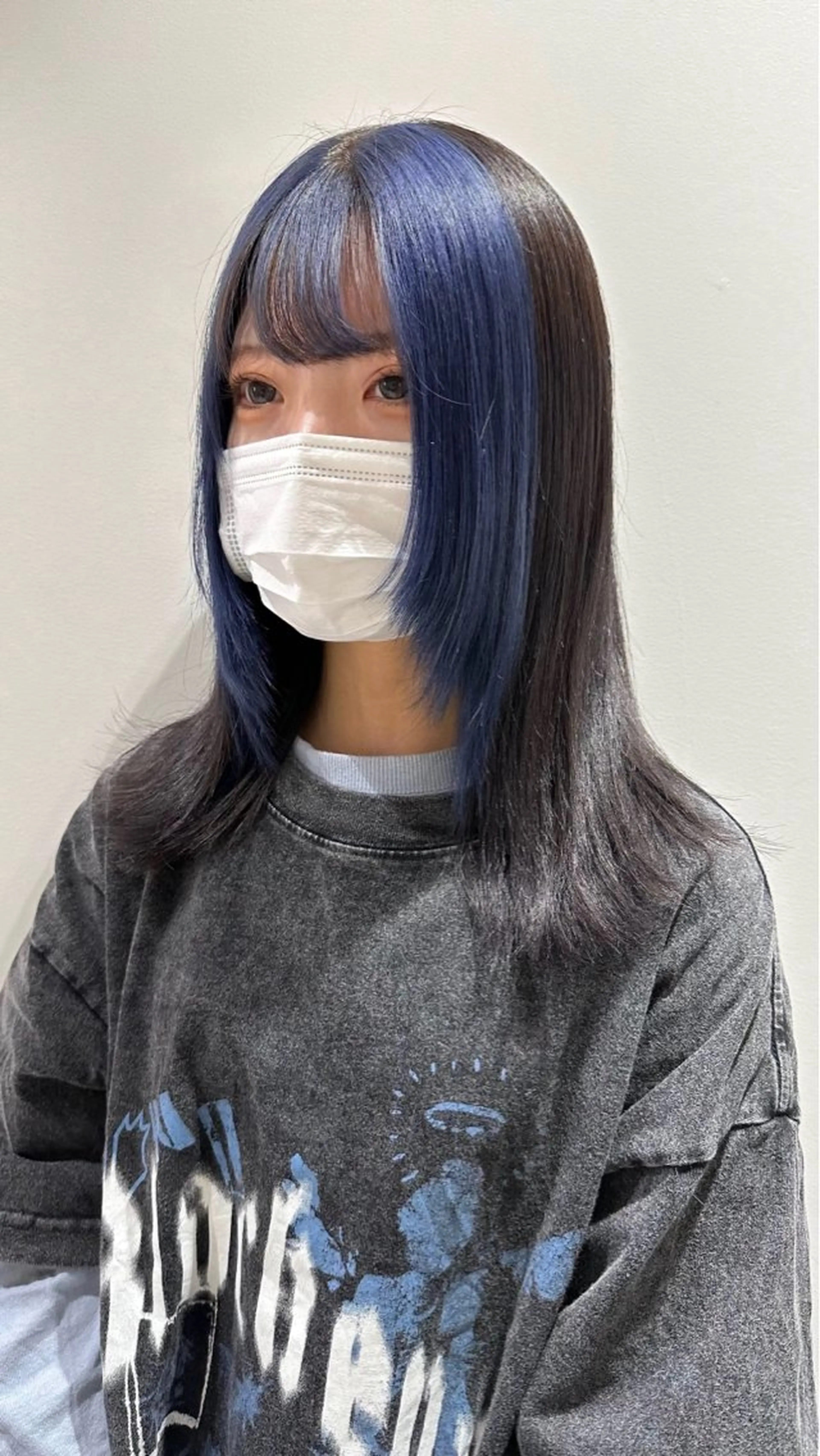 カラー ブルーカラー デザインカラー 瀬戸 杏珠のヘアスタイル