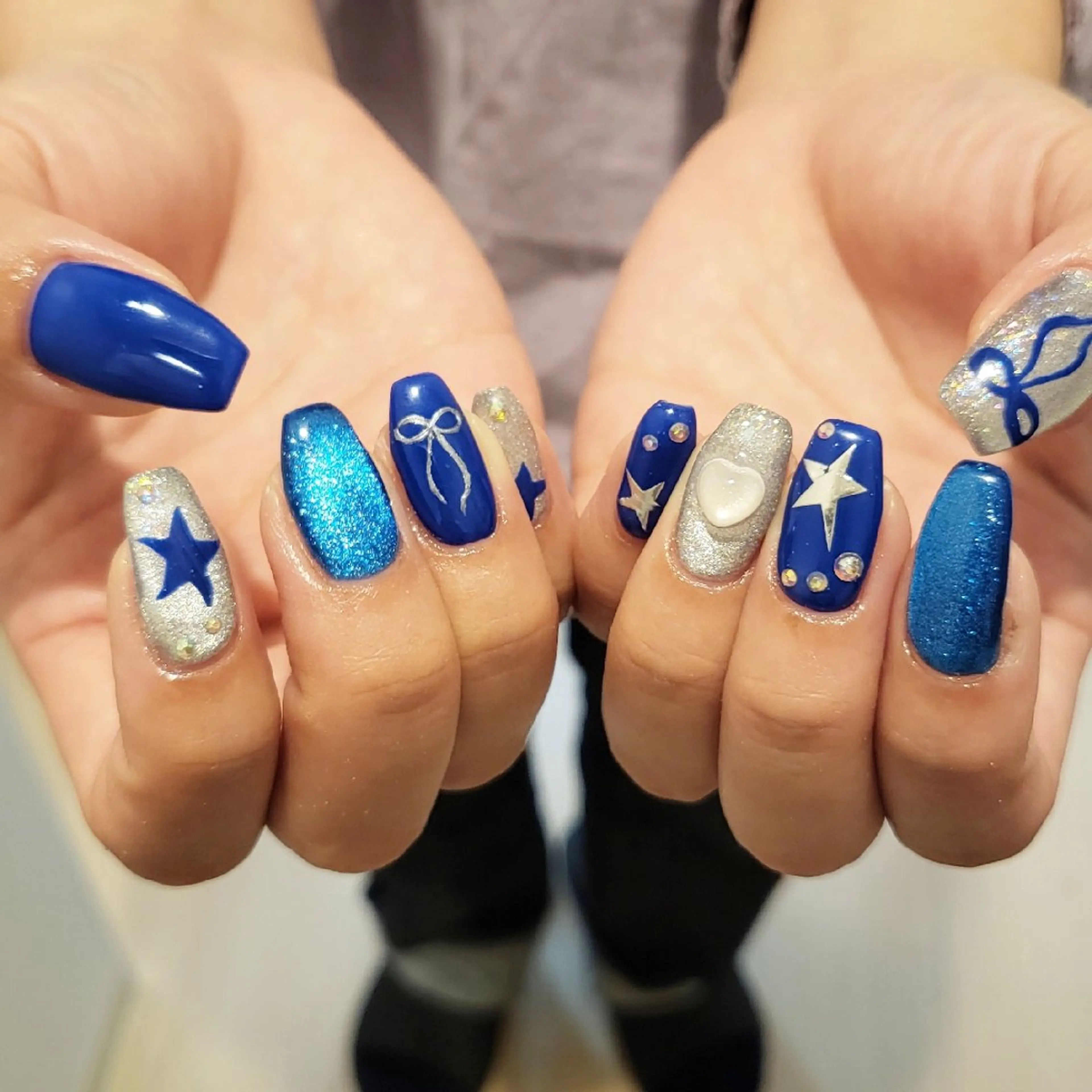 ネイル ハンドネイル フットネイル ハンドケア ease NAIL SALONのネイルデザイン
