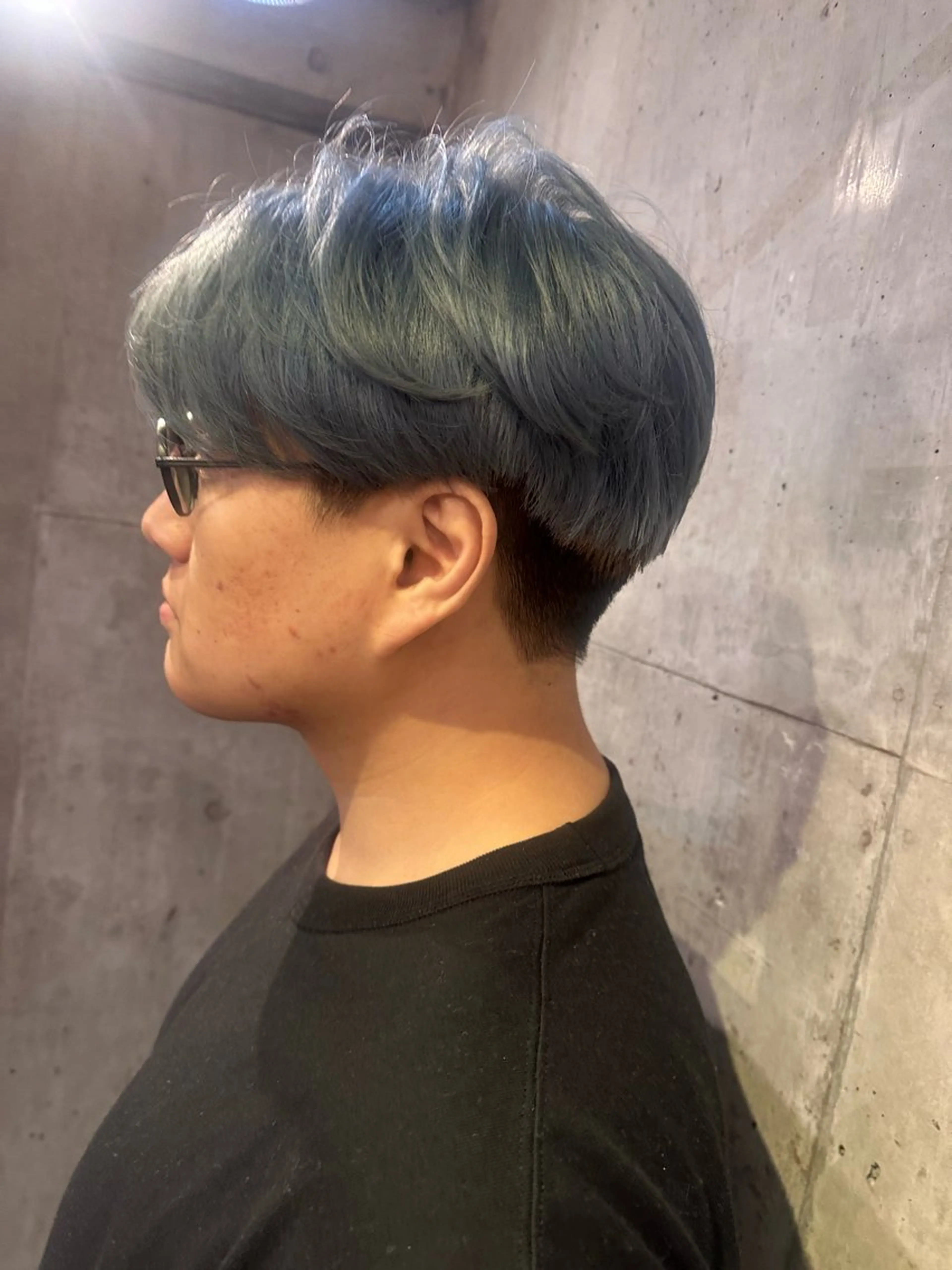 ショート カラー バレイヤージュ ブルーカラー 透明感カラー ハイライトカラー ハイトーンカラー カット ヘアカラー ✂︎岡根 京花✂︎のヘアスタイル