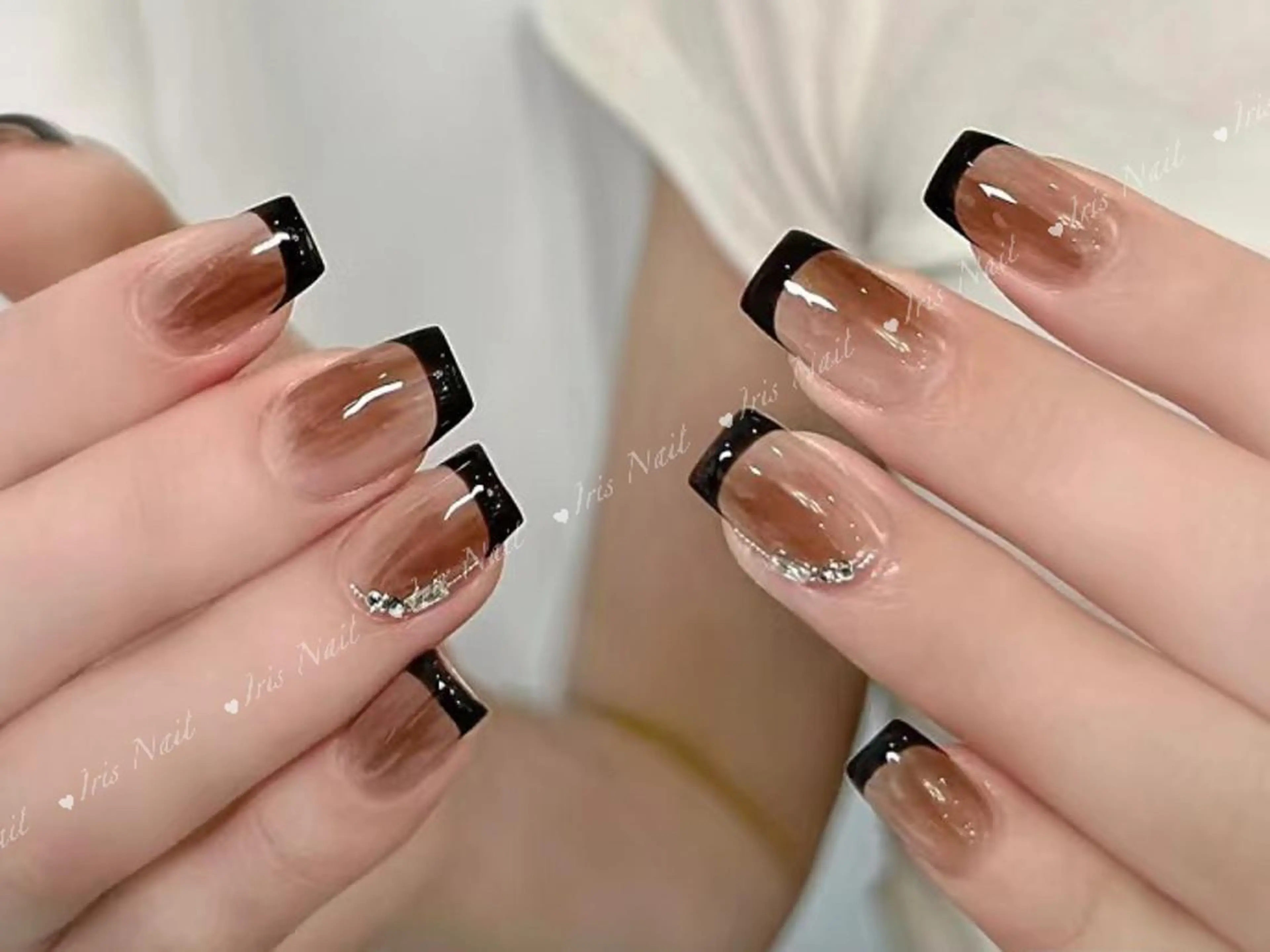 ネイル ブラウン フレンチネイル ニュアンスネイル ハンドネイル 藤江 月のネイルデザイン