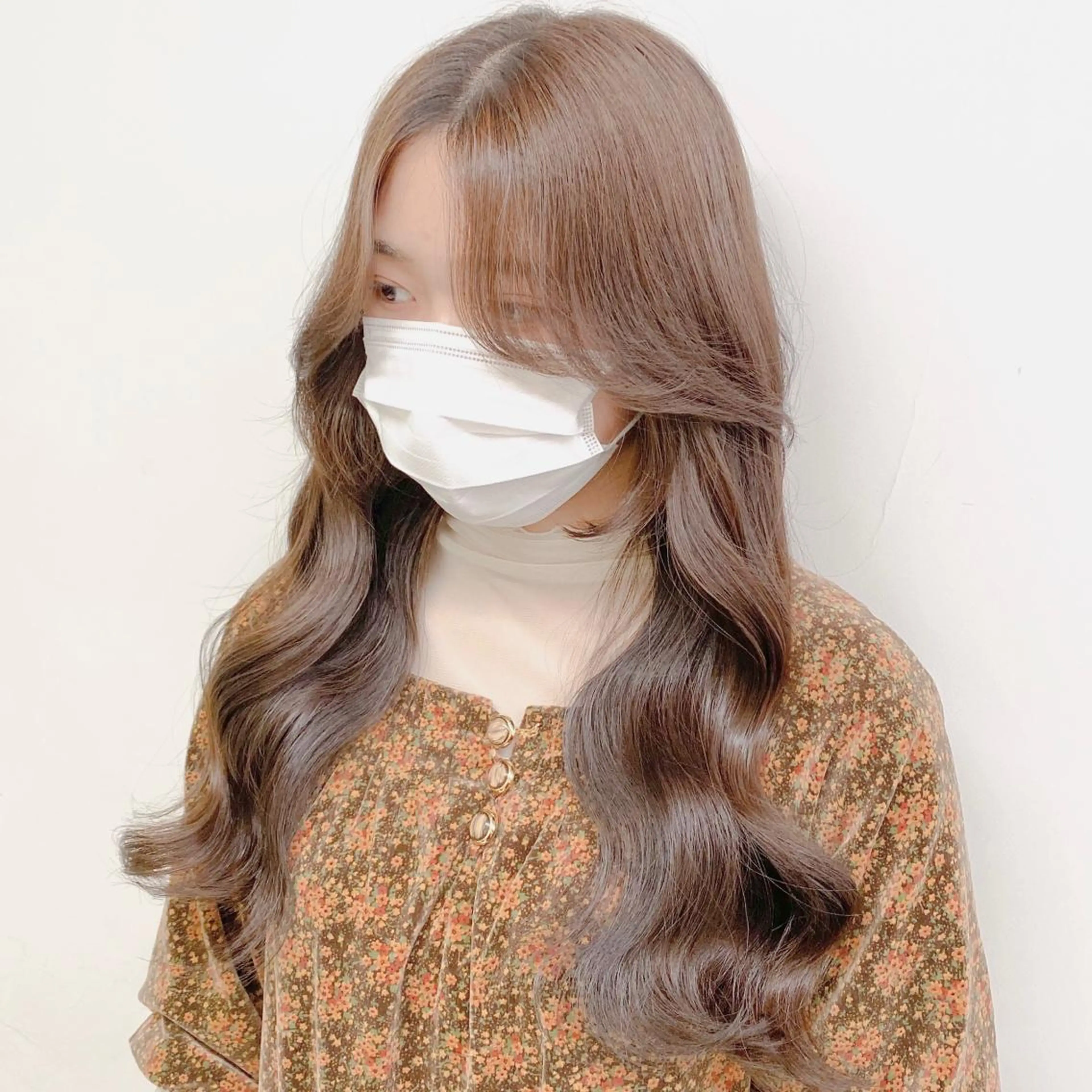 ミディアム カラー ヘアアレンジ ベージュカラー ヨシンモリ おくれ毛 ARiA by ECLART所属・💖韓国ヘアの匠 💖TAKUMI💖のヘアスタイル