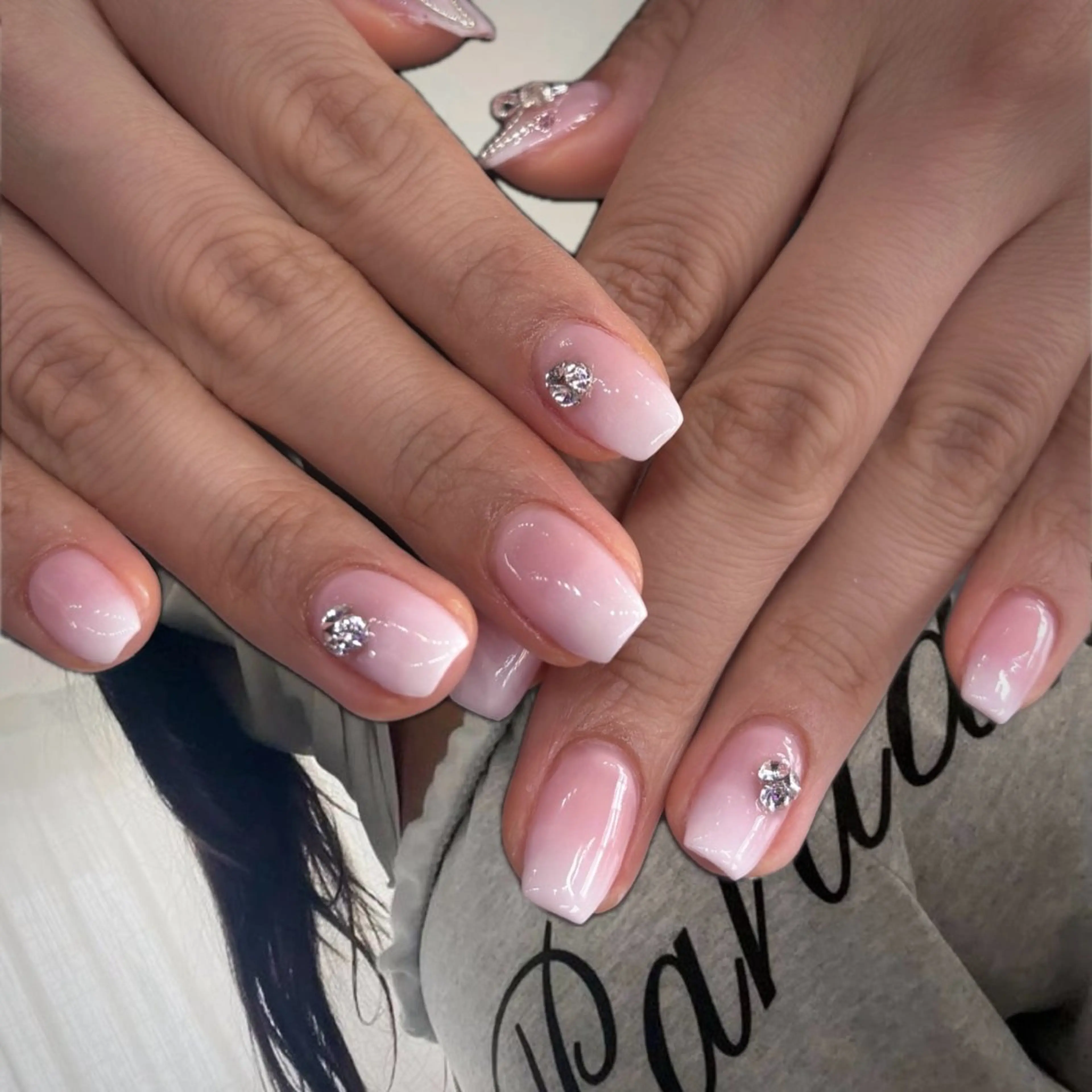 ショート VENUS BELT新宿店所属・Venus belt /Reinaのネイルデザイン