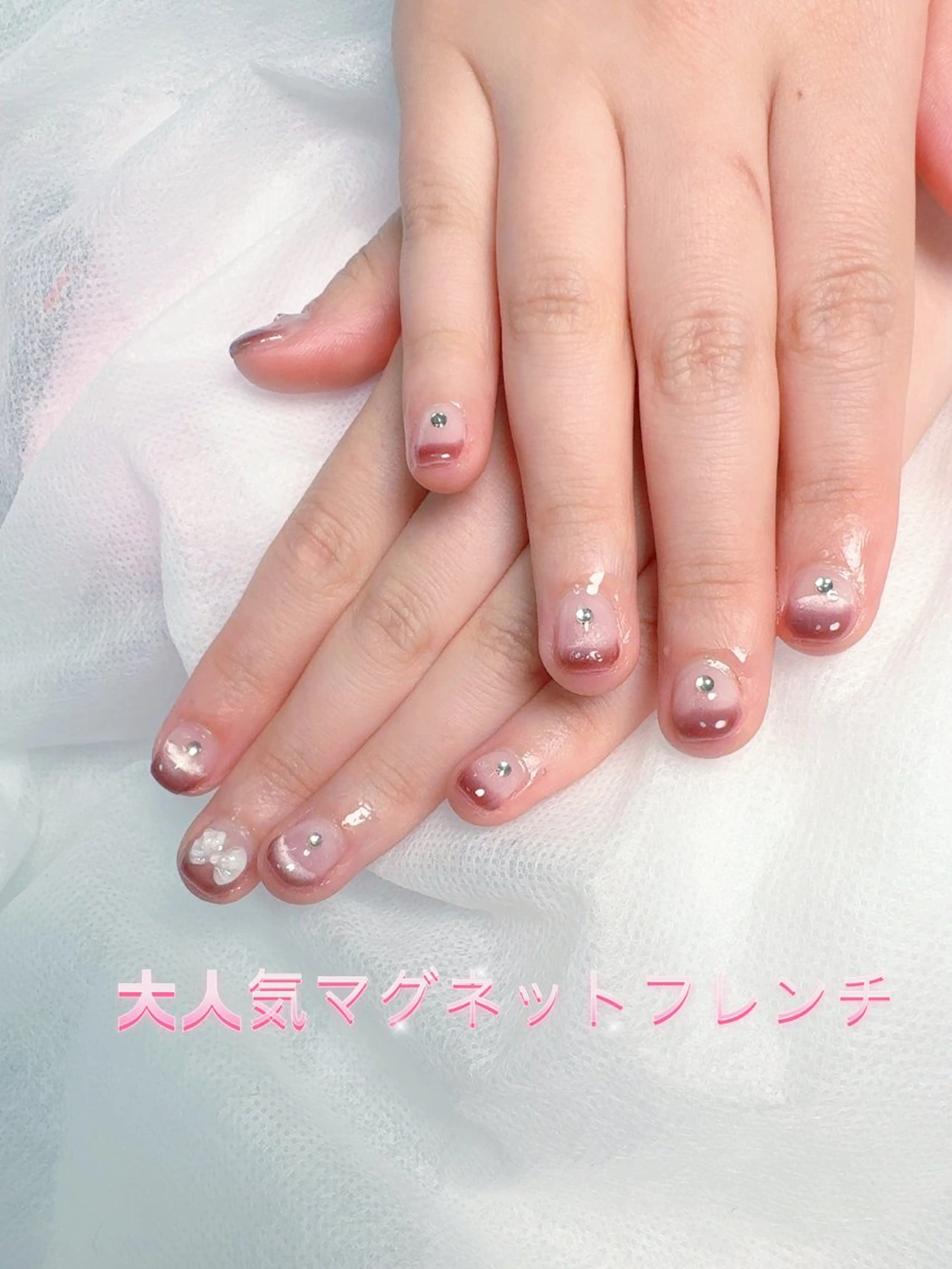ネイル pink ladyサロン所属・べ にのネイルデザイン
