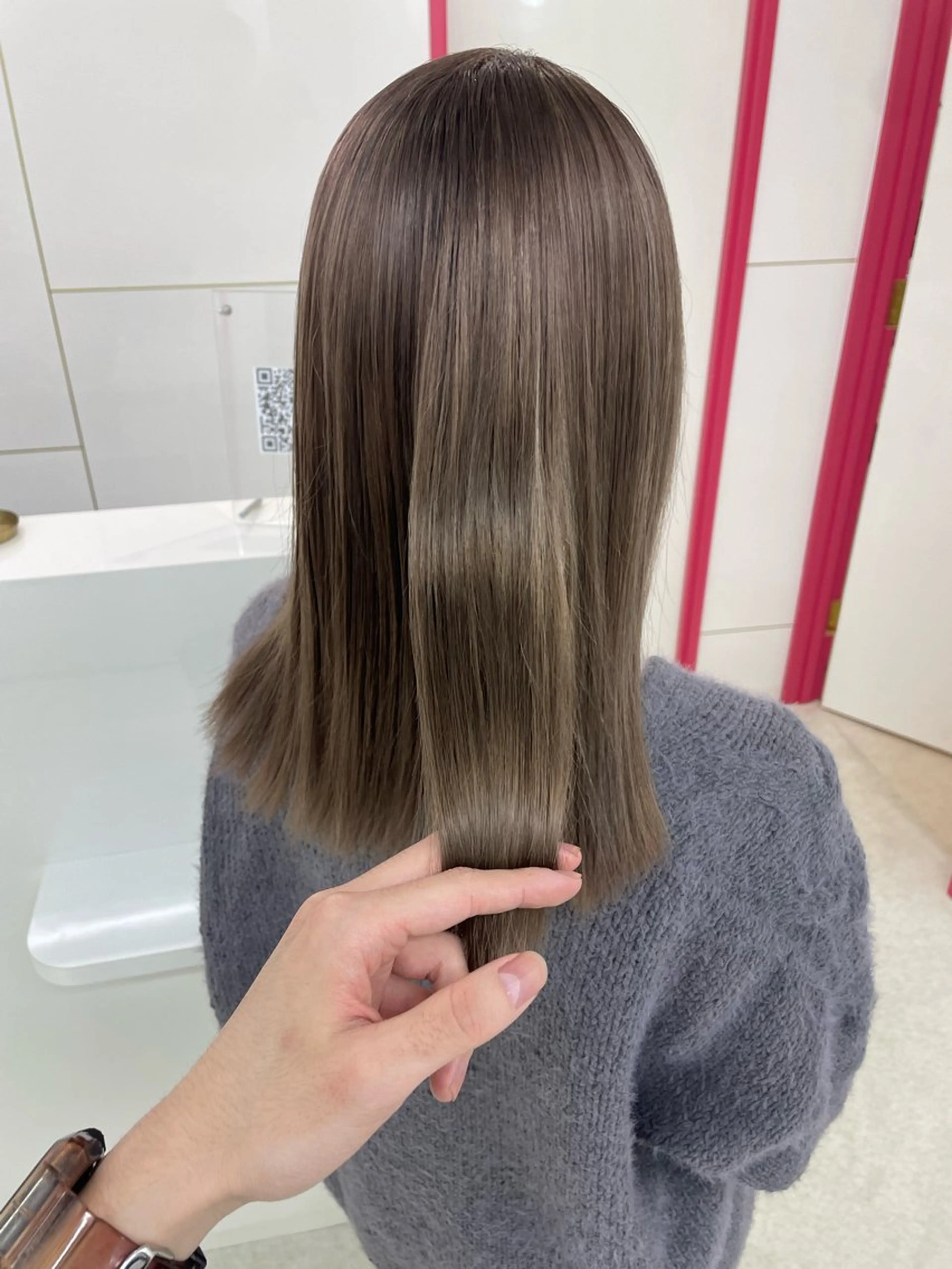 ミディアム カラー カット ヘアカラー 冨木 雄斗のヘアスタイル