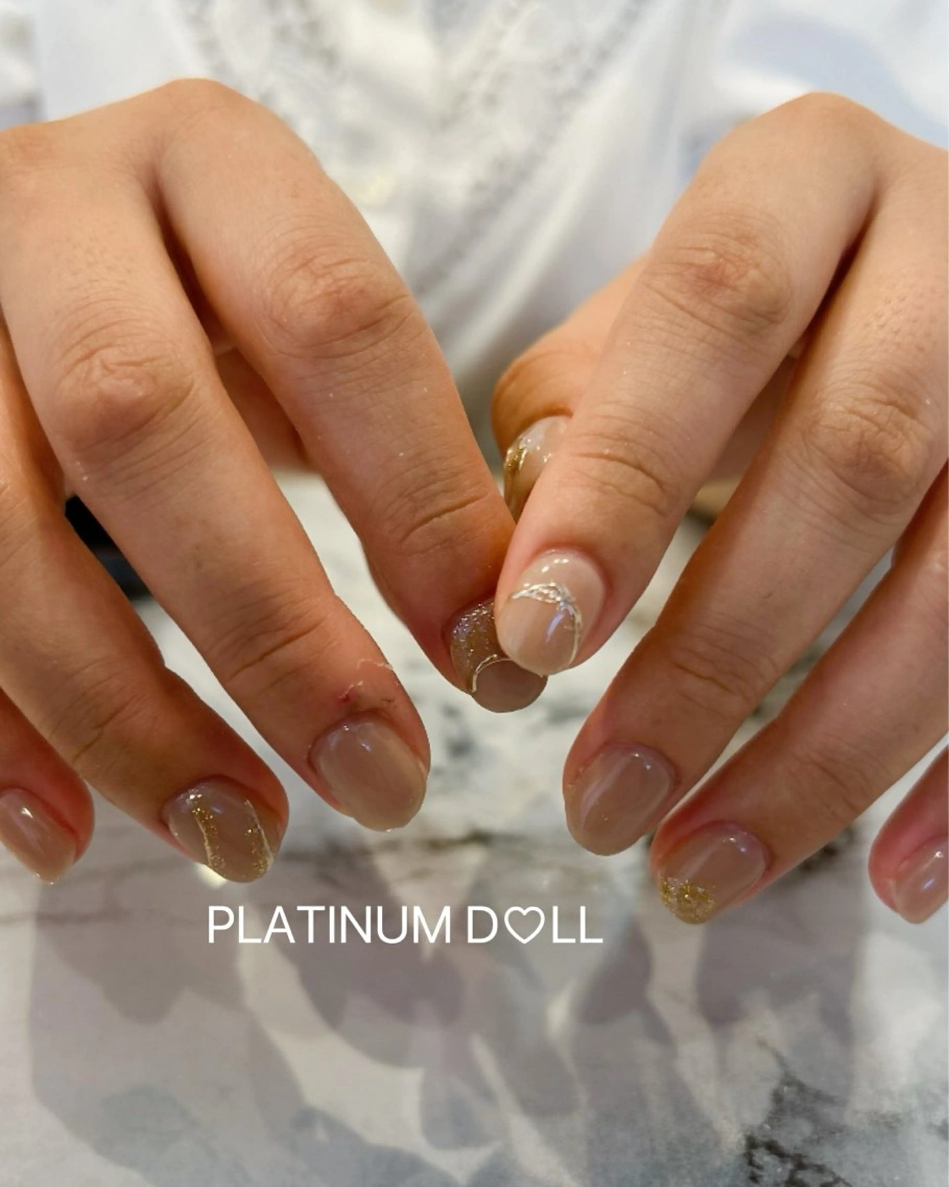 ネイル フットネイル グラデーション キラキラネイル 韓国ネイル マグネットネイル ハンドネイル 🎀PLATINUM DOLL はな🎀のネイルデザイン