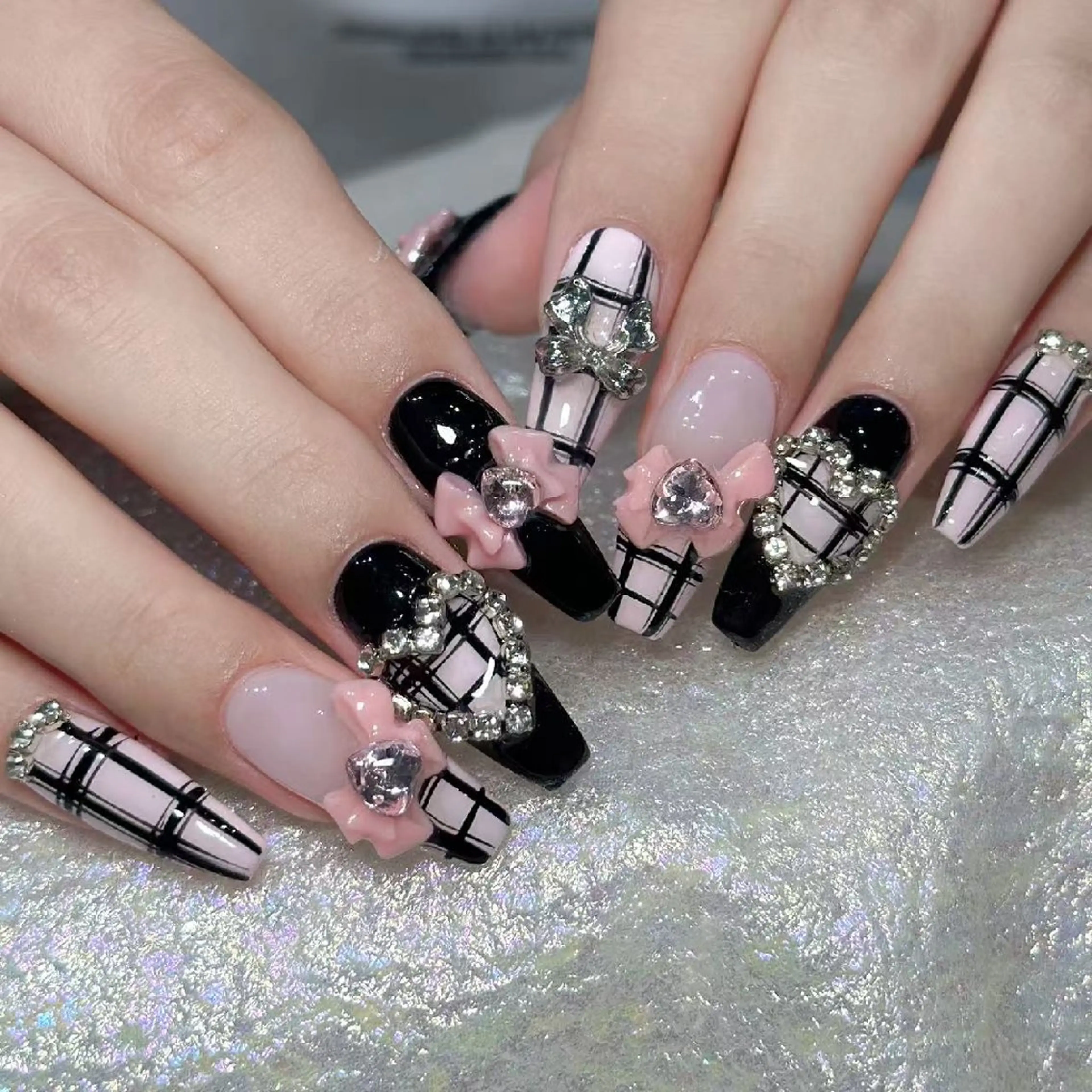 ネイル ハンドネイル Queens みなみのネイルデザイン