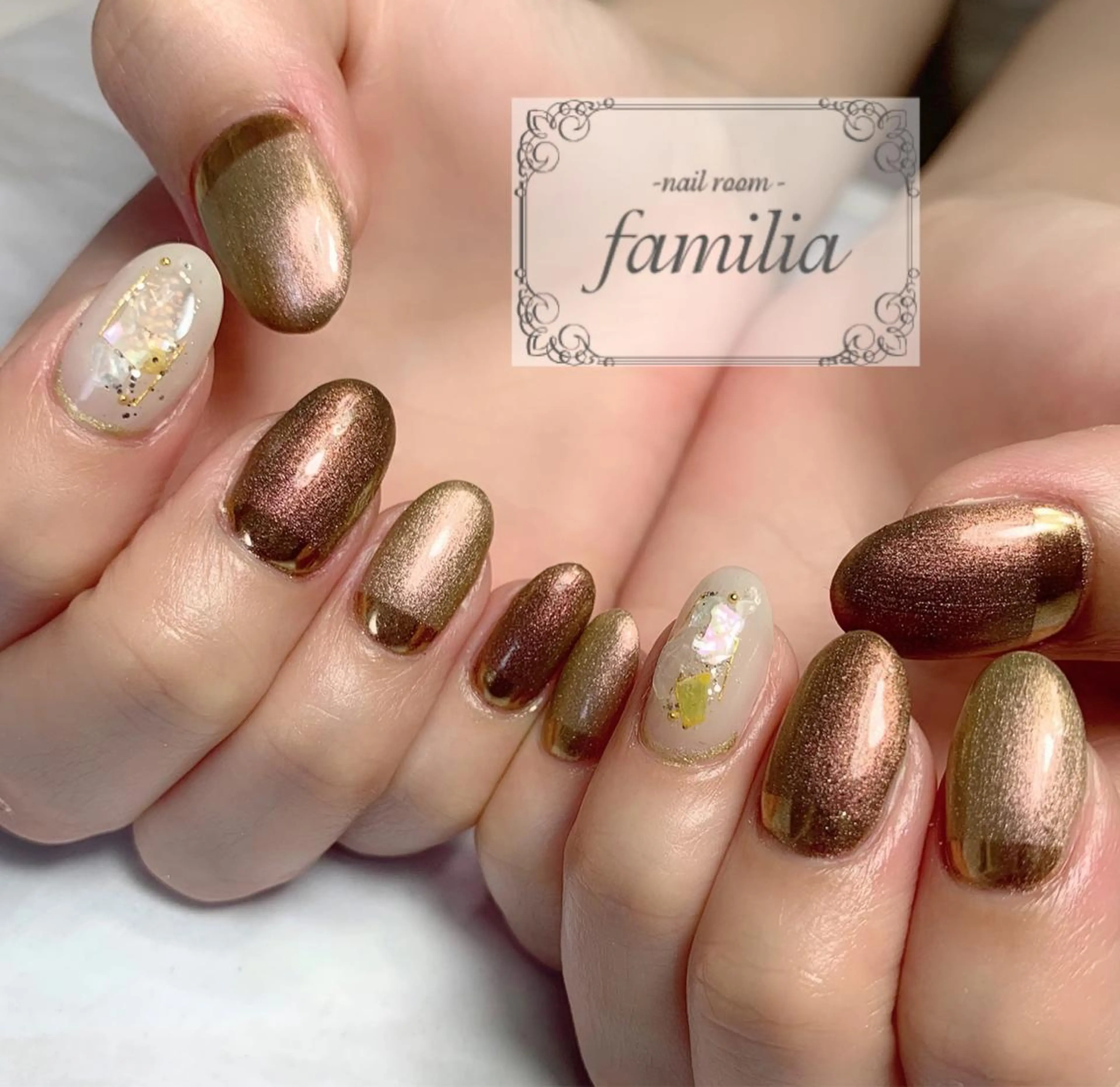 ネイル アートネイル ミラーネイル ハンドネイル -nailroom- familiaのネイルデザイン