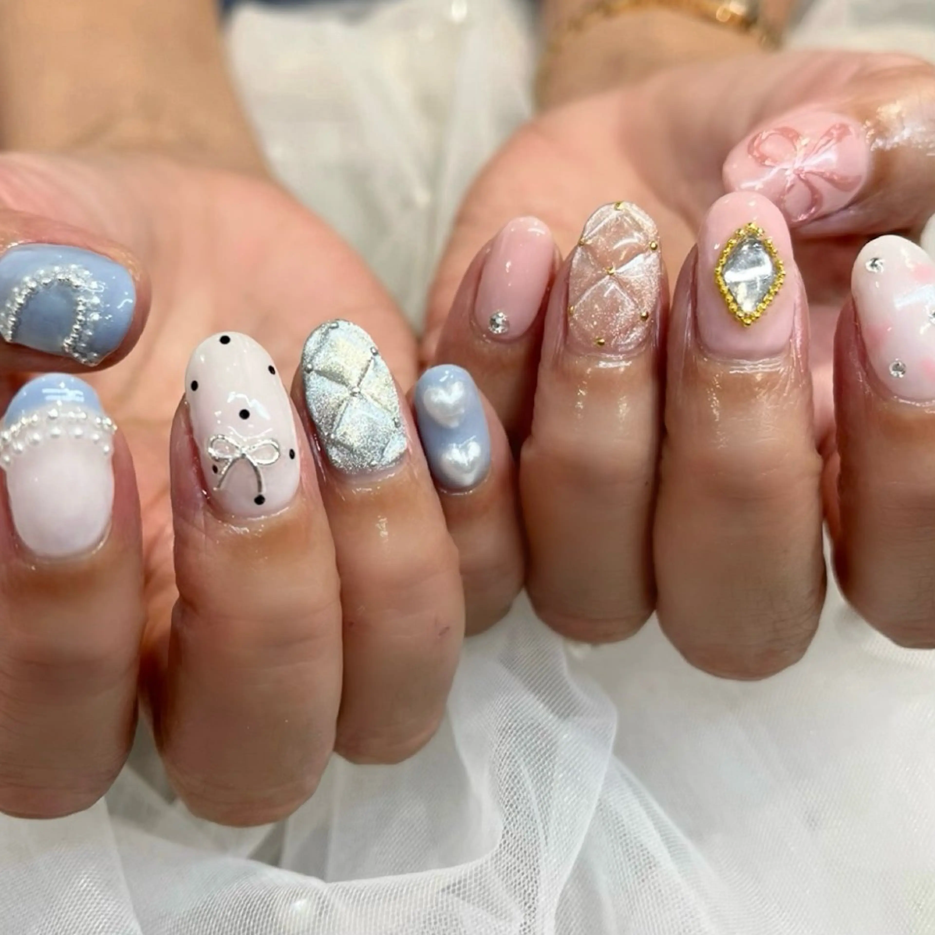 ネイル リボン ハンドネイル 内田 里穂のネイルデザイン