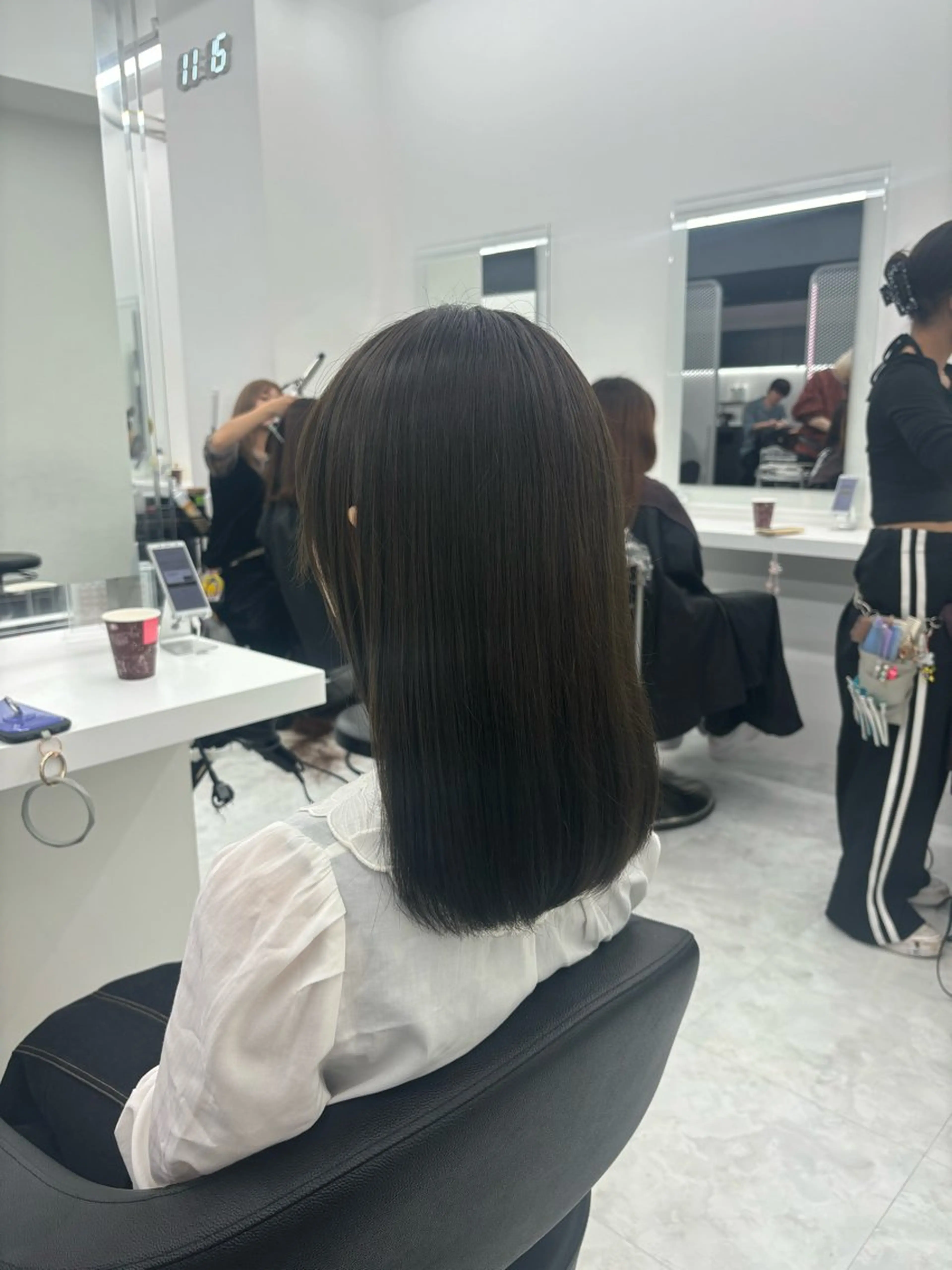 セミロング カラー ヘアカラー トリートメント 🤍レイヤー/顔周り 暖色hirari🤍のヘアスタイル