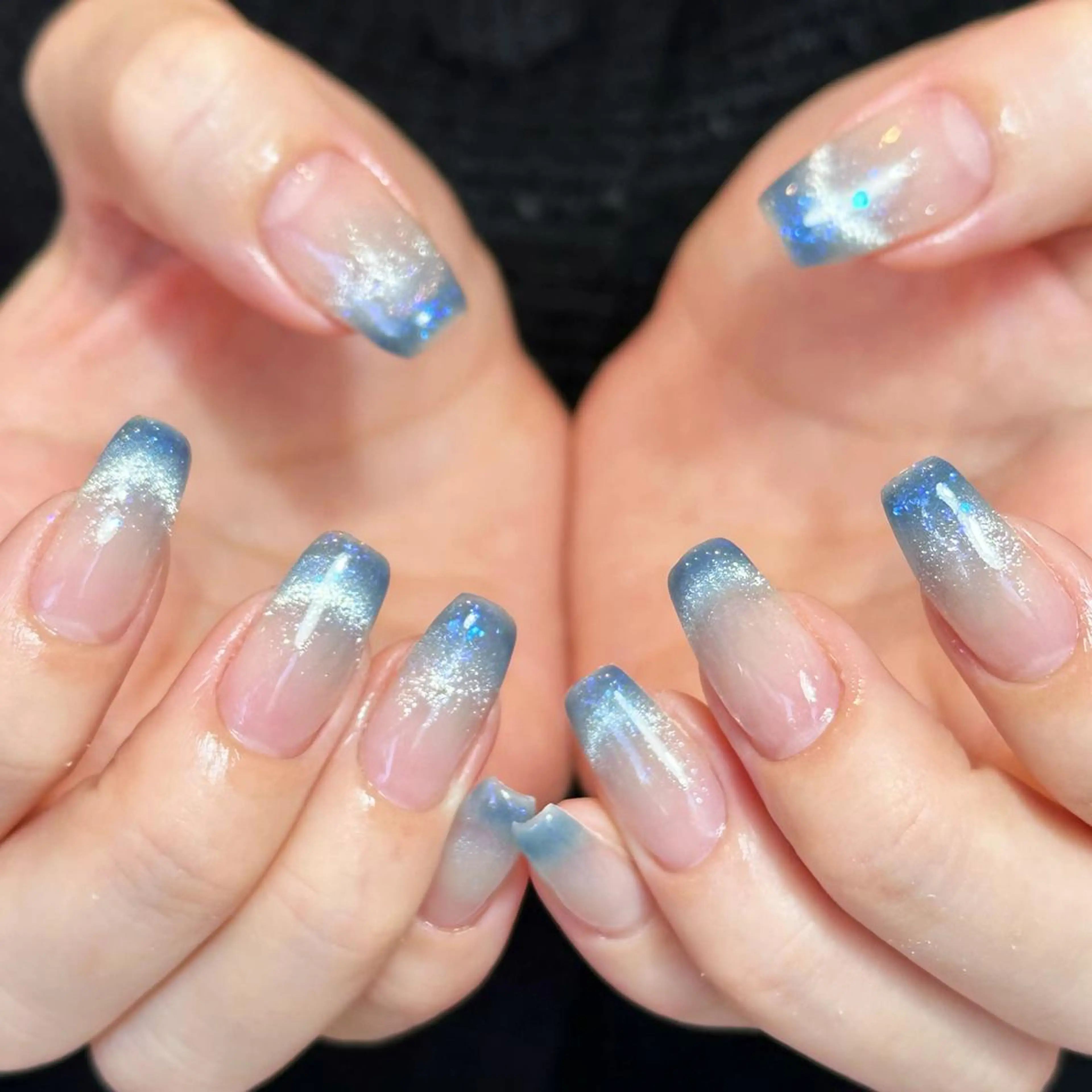 ネイル アートネイル オーロラネイル ガーリー キラキラネイル マグネットネイル ハンドネイル YOYO 💅のネイルデザイン