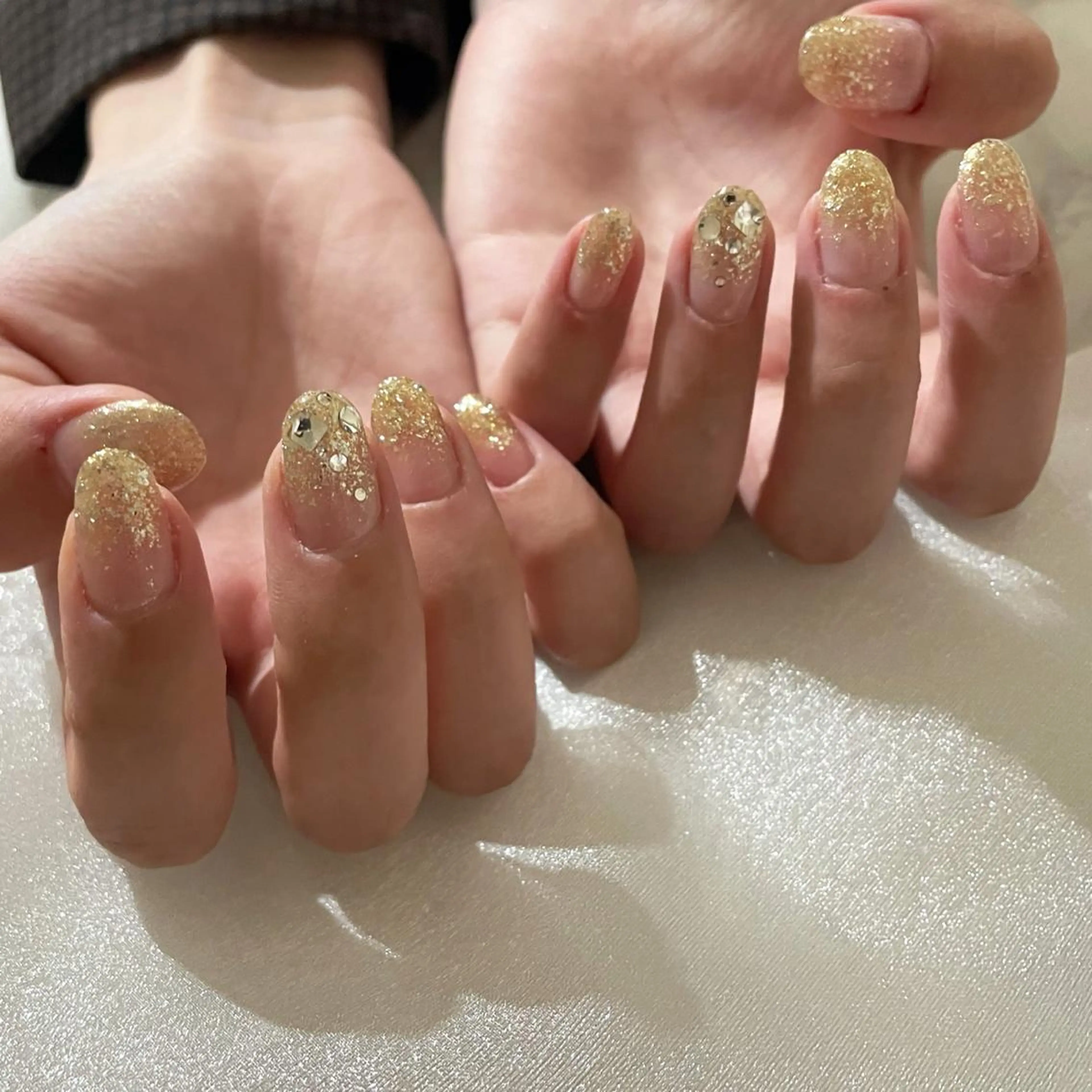 ネイル キラキラネイル ハンドネイル ハンドケア lyly.nail所属・lylynail YUUKAのネイルデザイン
