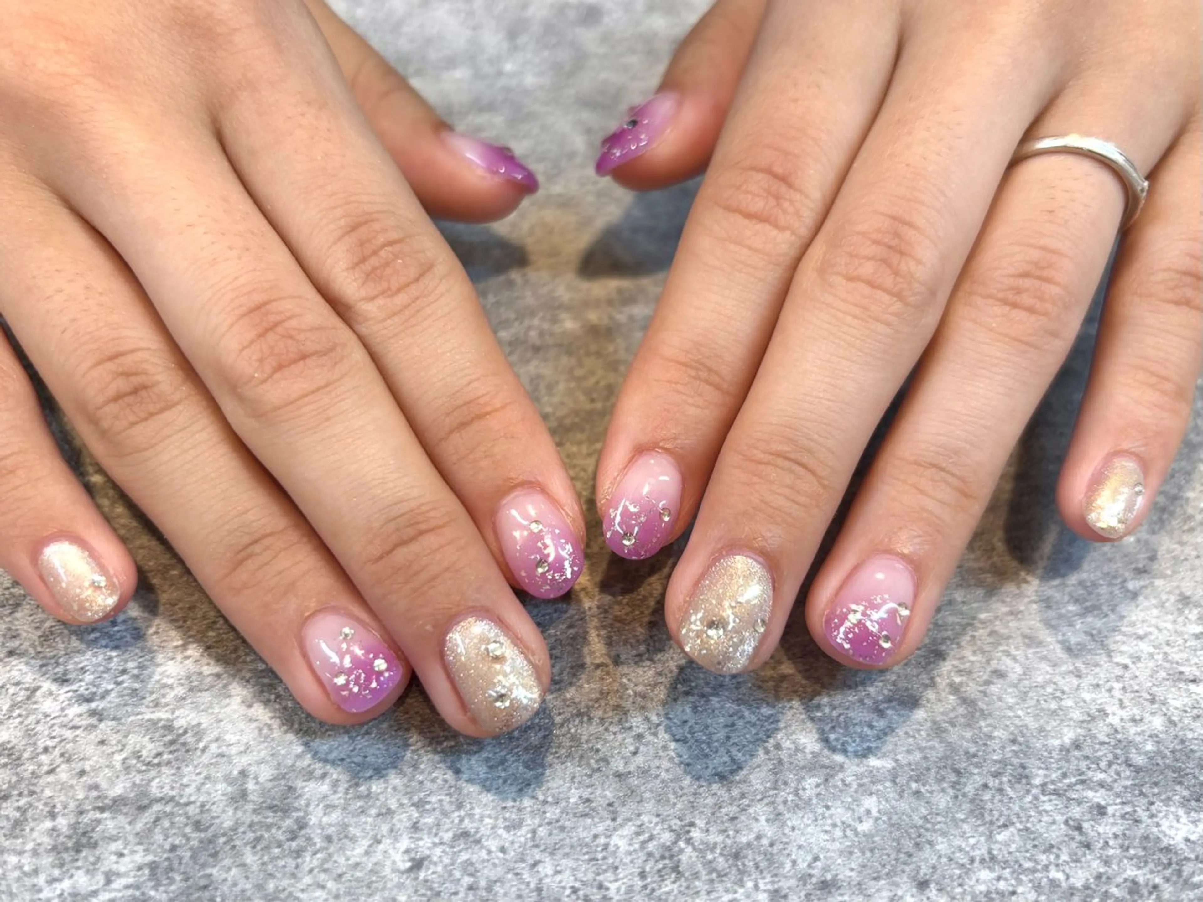 ネイル ハンドネイル AXSIA NAILのネイルデザイン