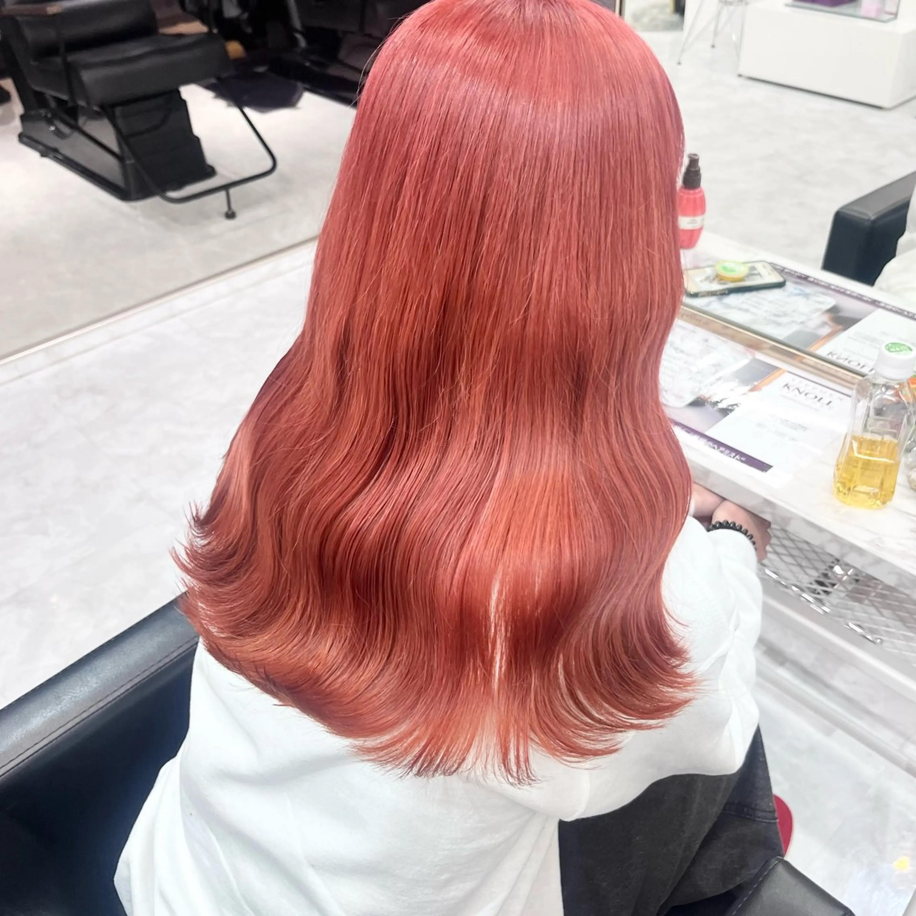 ロング カラー ヘアアレンジ ヘアカラー トリートメント ヘアセット 🎀韓国ヘア🎀 𝐬𝐚𝐫𝐚🎀のヘアスタイル