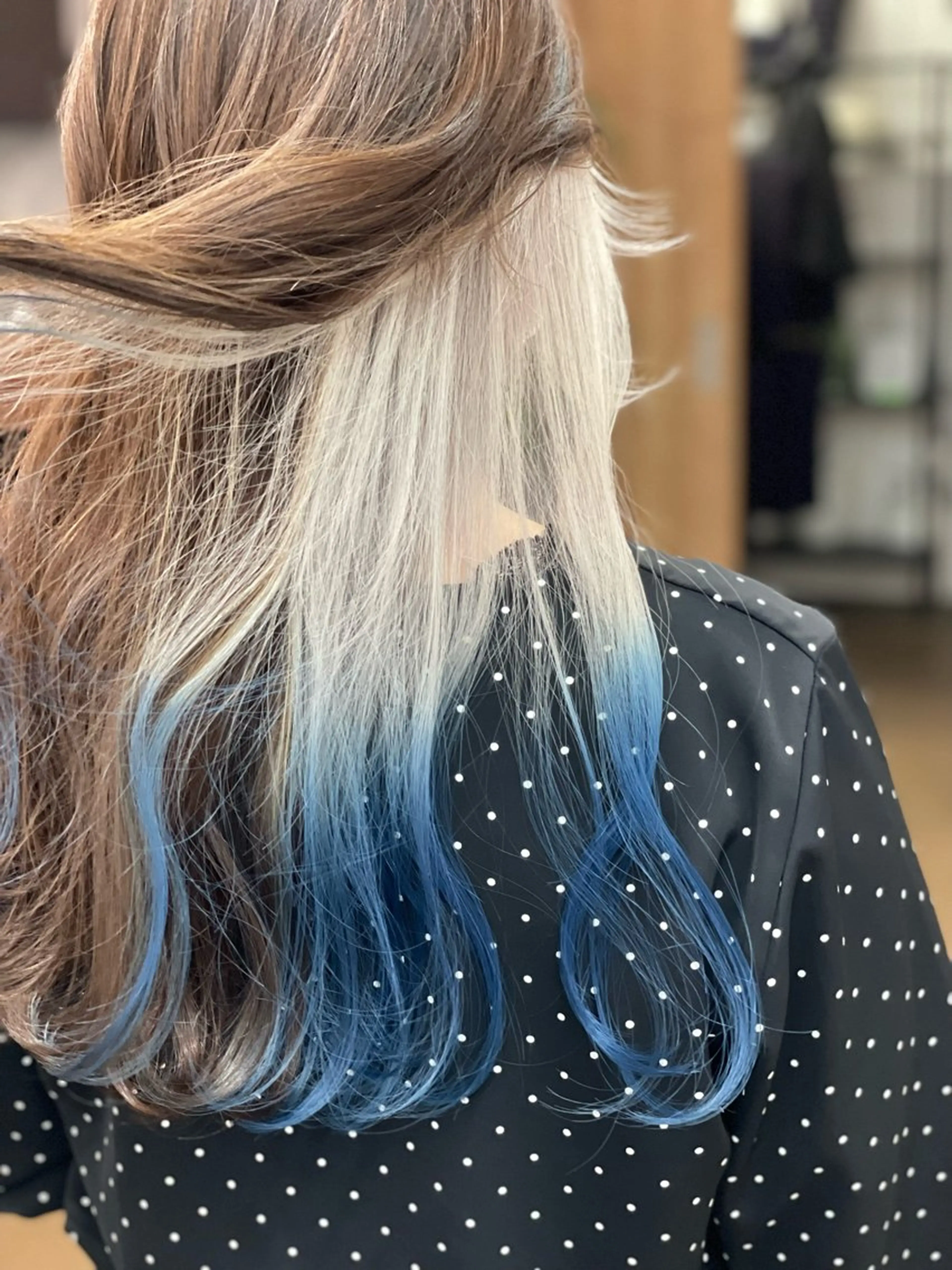 ロング カラー ブリーチ ブルーカラー インナーカラー ヘアカラー トリートメント Snaly カラー特化ページのヘアスタイル