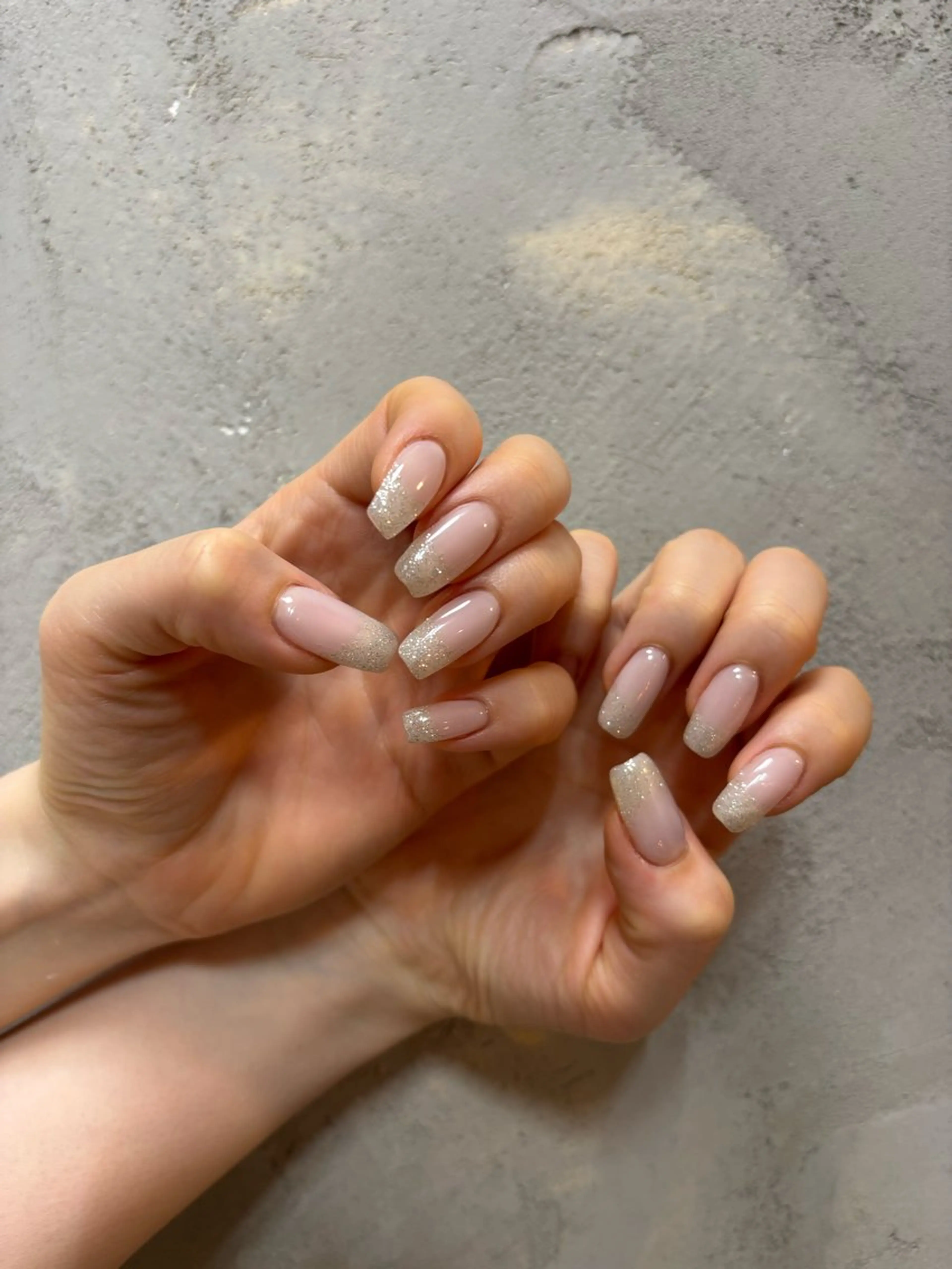ネイル フラッシュネイル フレンチネイル lealea Ayakaのネイルデザイン