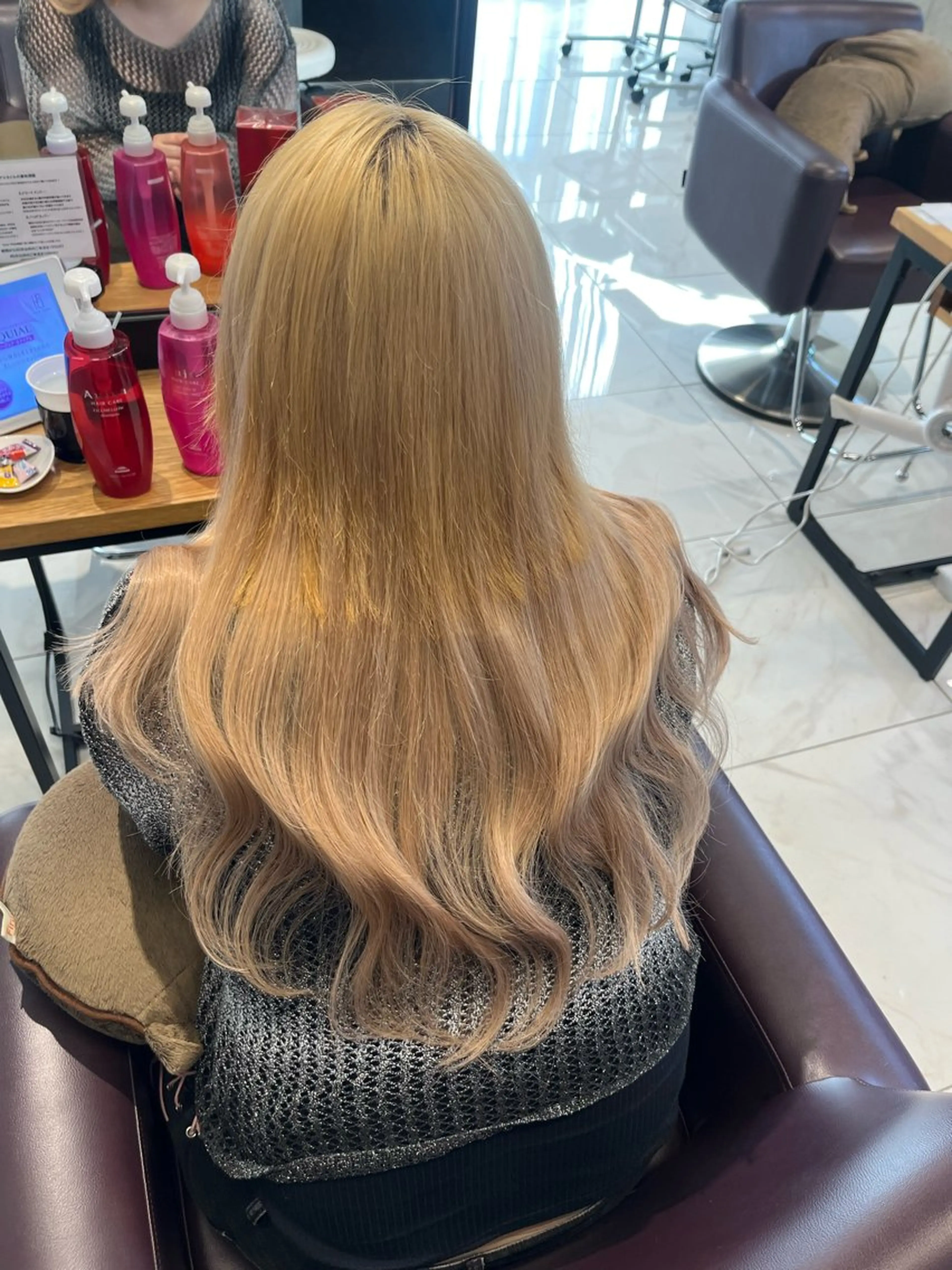 ロング エクステ りおな/エクステ /ミルクティーカラーのヘアスタイル