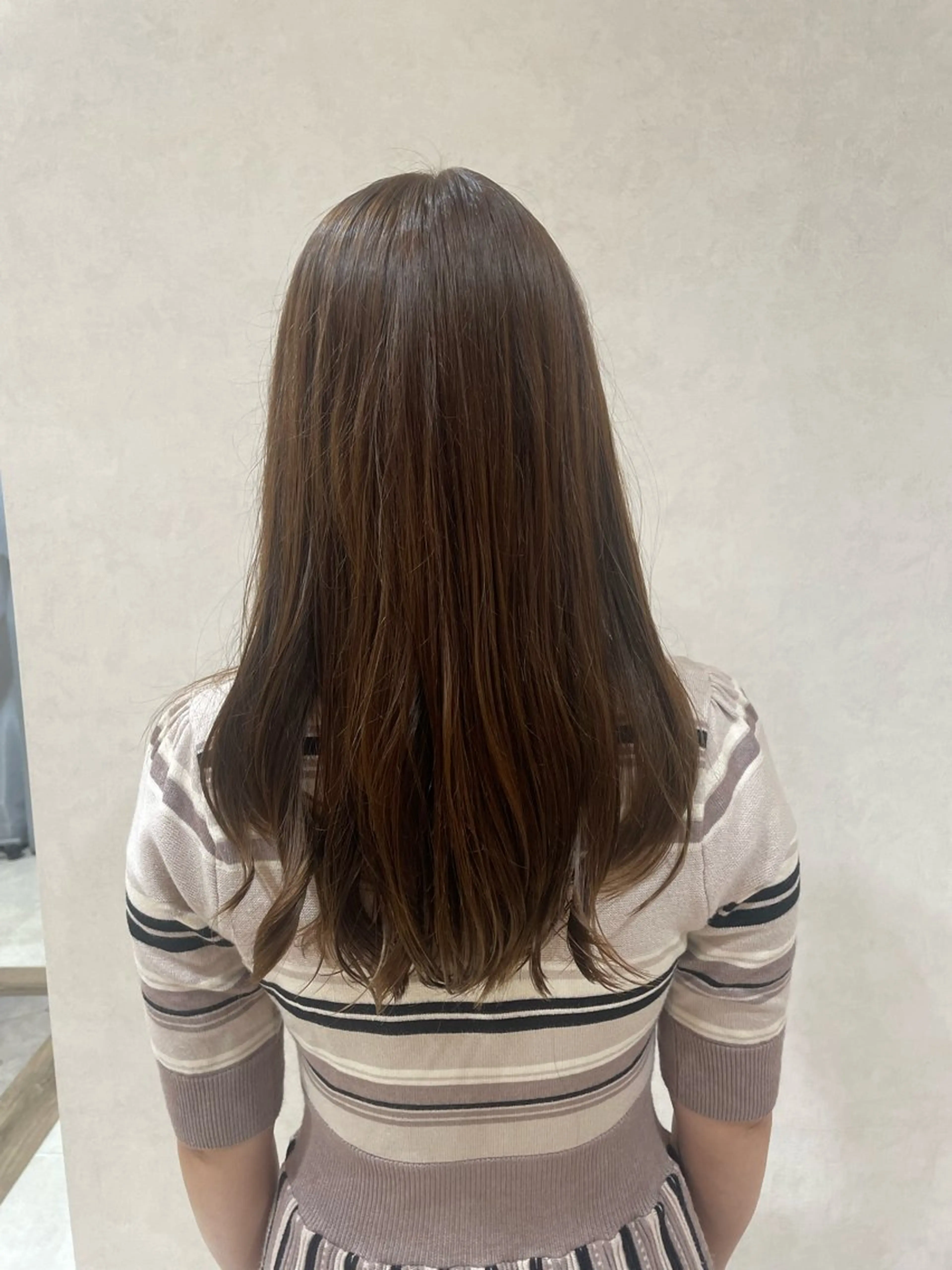 ロング ラッシュ所属・松岡 音羽のヘアスタイル