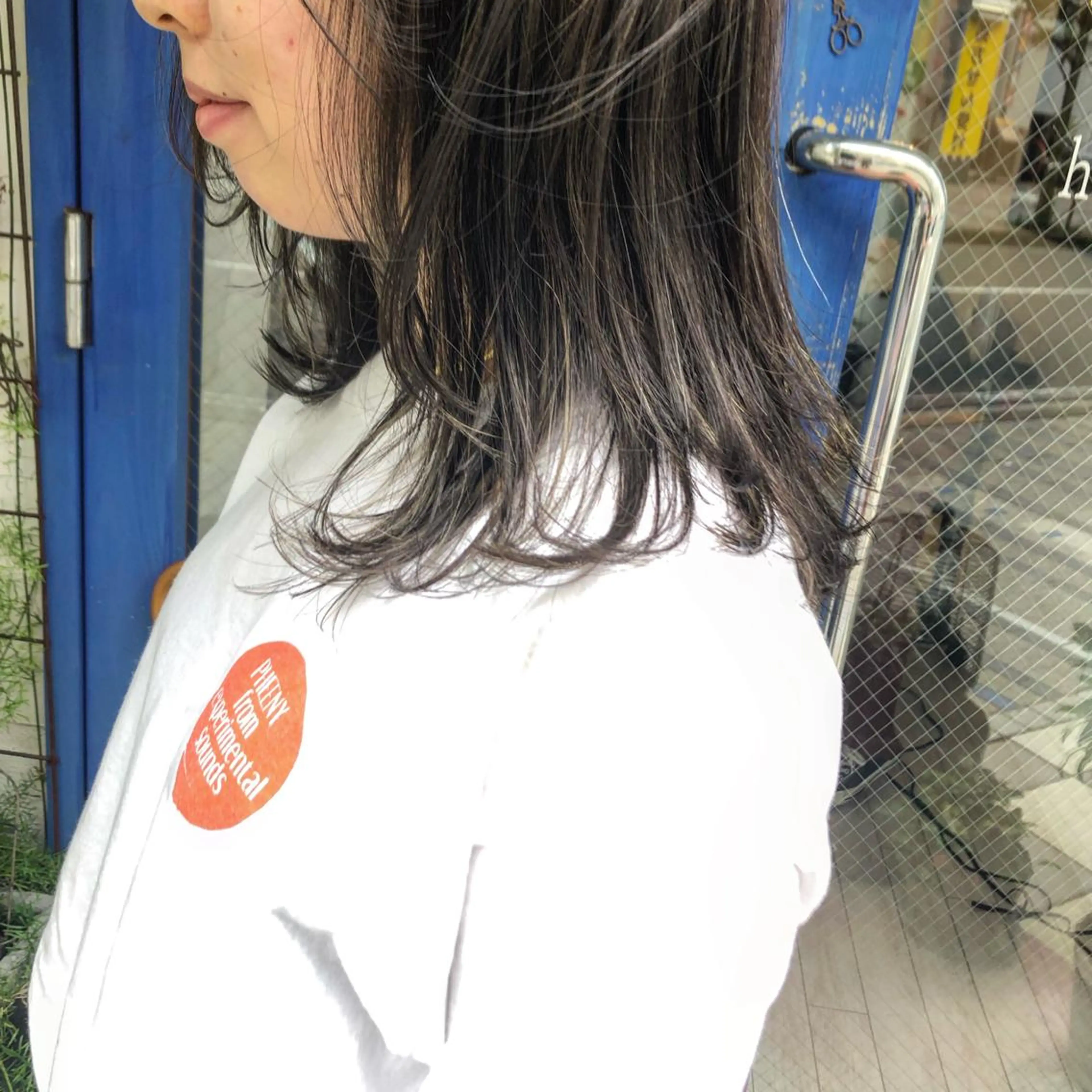 セミロング カラー ヘアアレンジ グレージュ 髪の悩みを解決！ 那須達敦のヘアスタイル