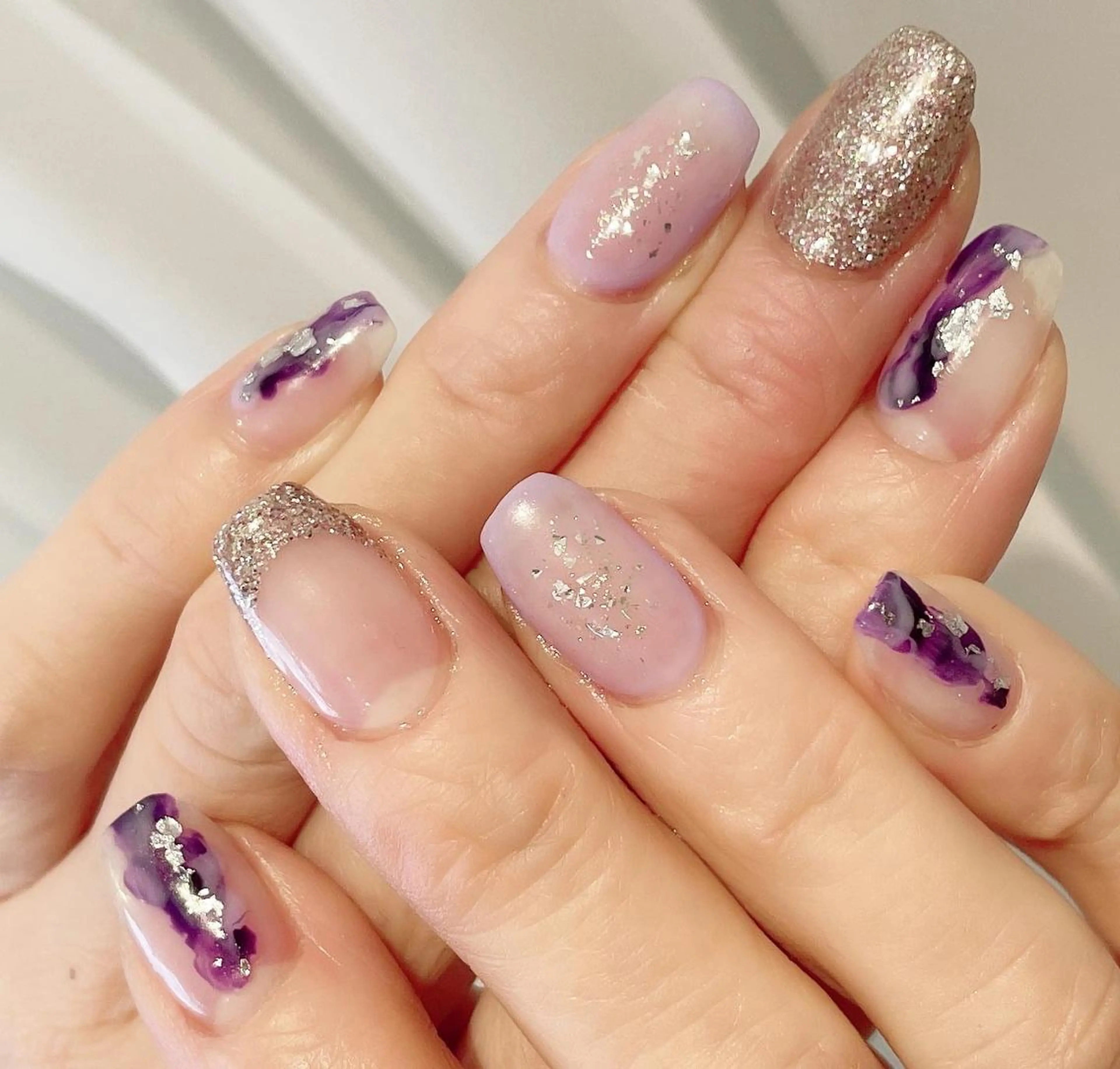 ネイル マツエク・マツパ まつげパーマ ボリュームラッシュ ジェルネイル ラメ(グリッター) ニュアンスネイル 髙橋 敦子のマツエク・マツパデザイン