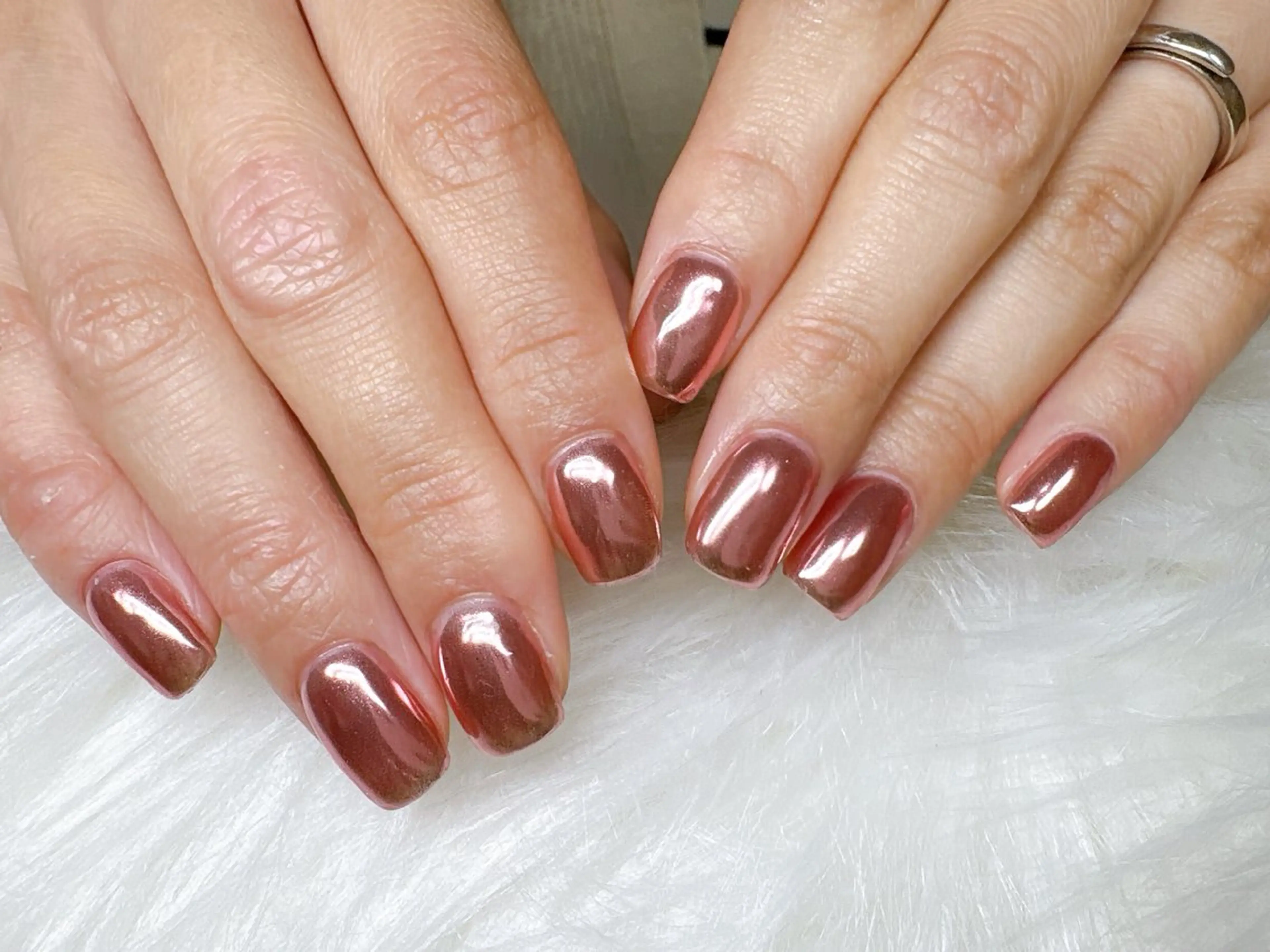 ネイル ECLAT エクラ所属・寺山 千鶴のネイルデザイン