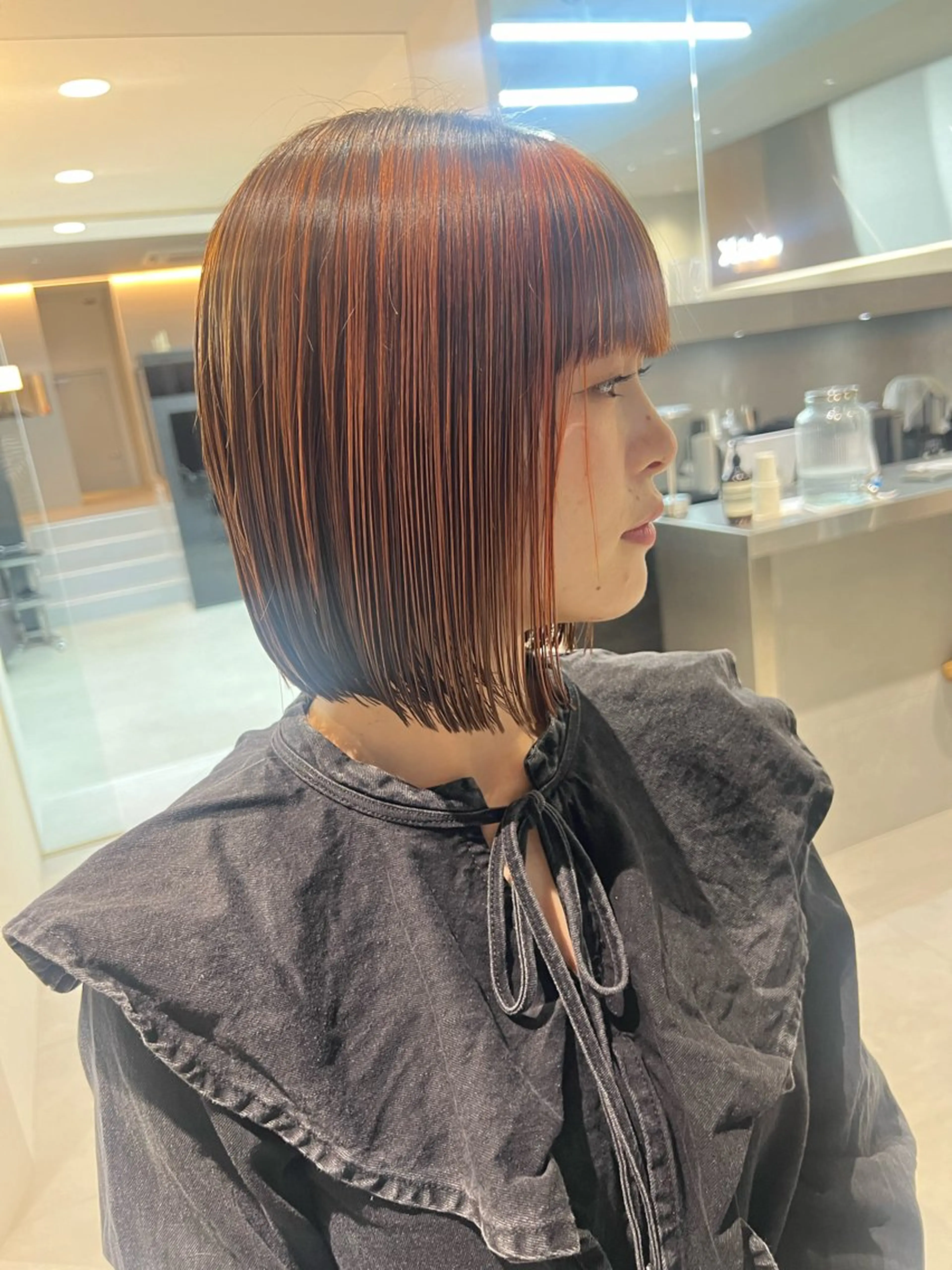 ショート カラー 切りっぱなしボブ ボブ カット ヘアカラー トリートメント KENTO/ レイヤーカット/艶髪のヘアスタイル