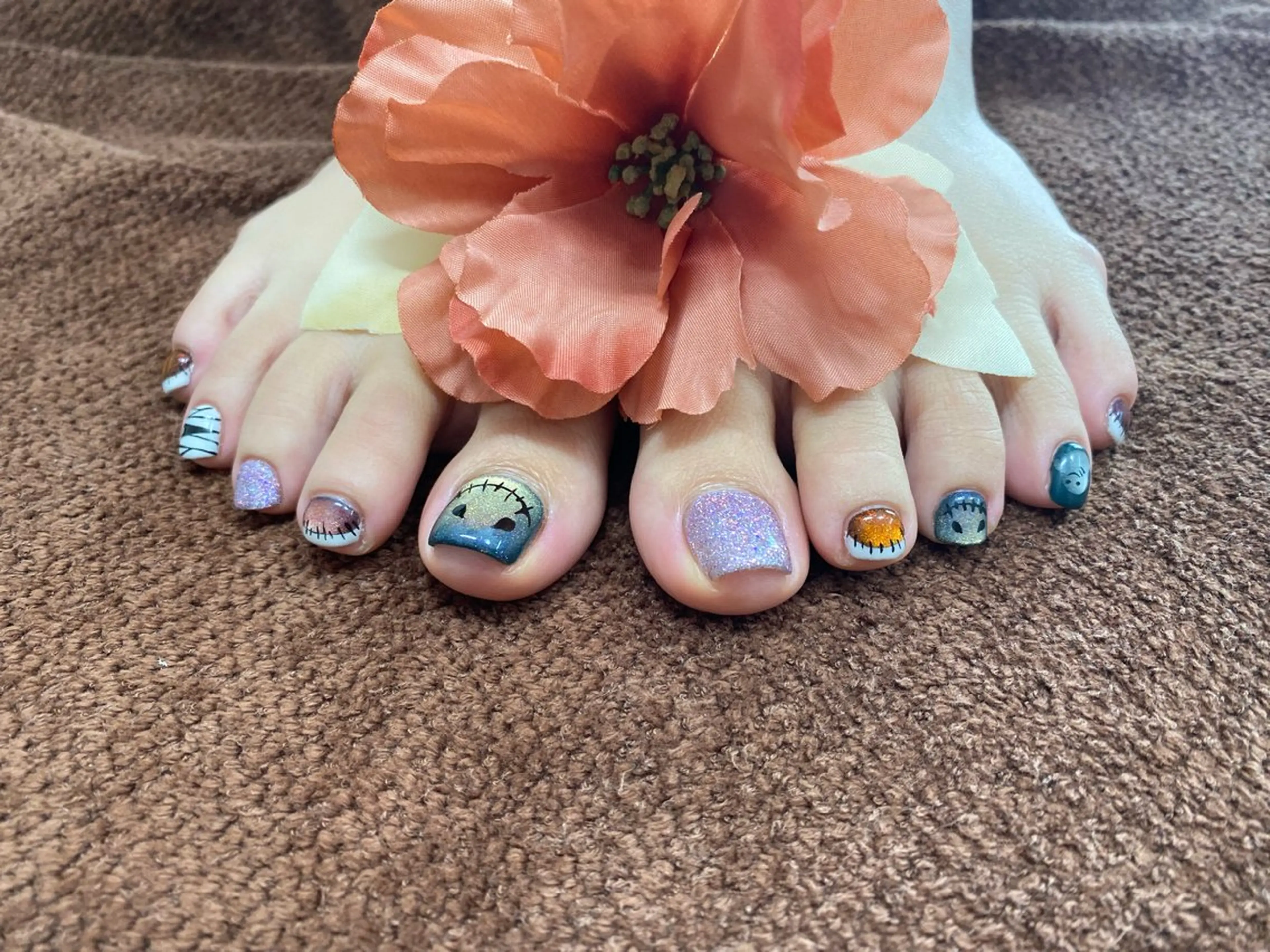 ネイル アートネイル ジェルネイル ハロウィン マグネットネイル フットネイル Glanz  Nail aのネイルデザイン