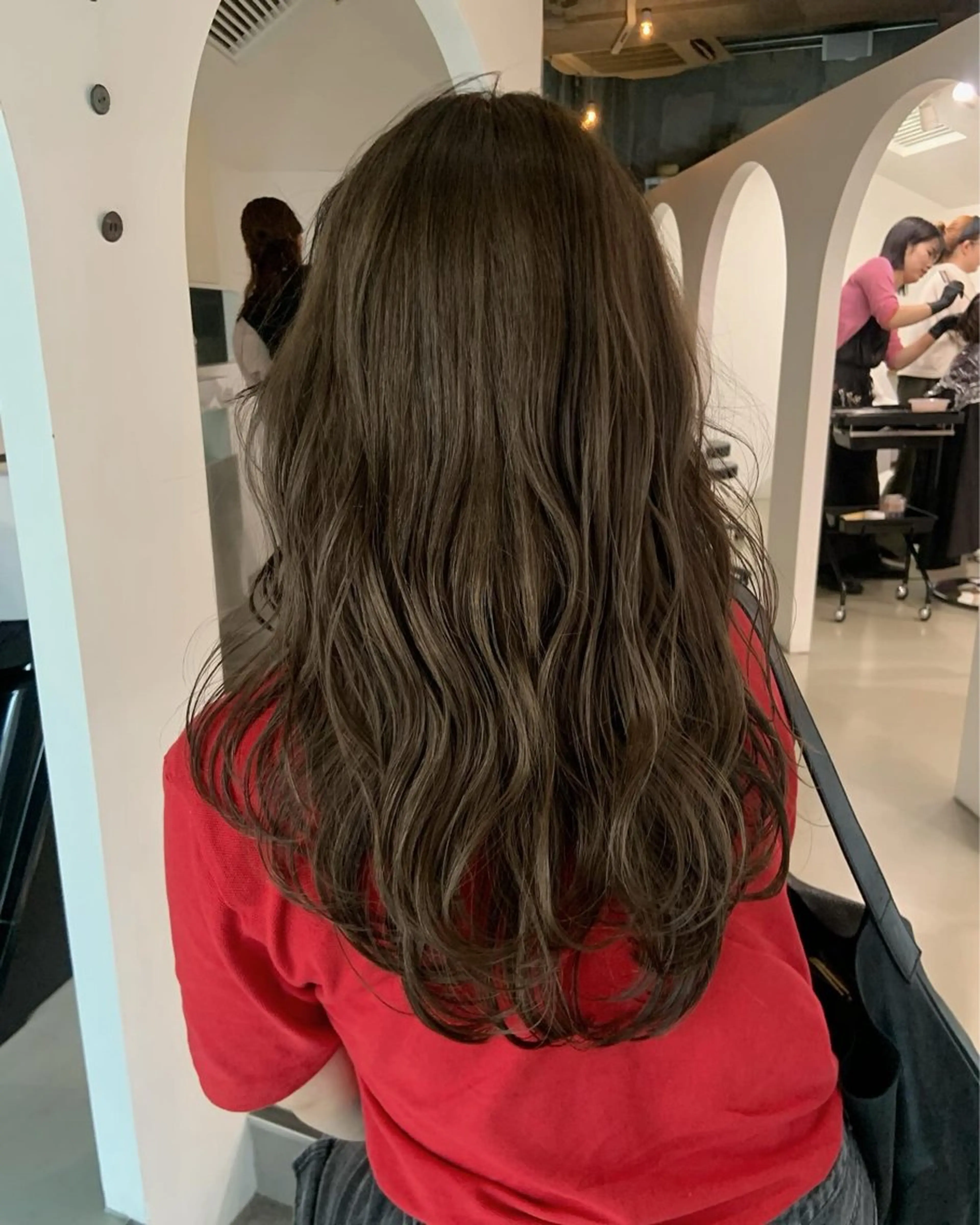 セミロング mirai /透明感カラーのヘアスタイル