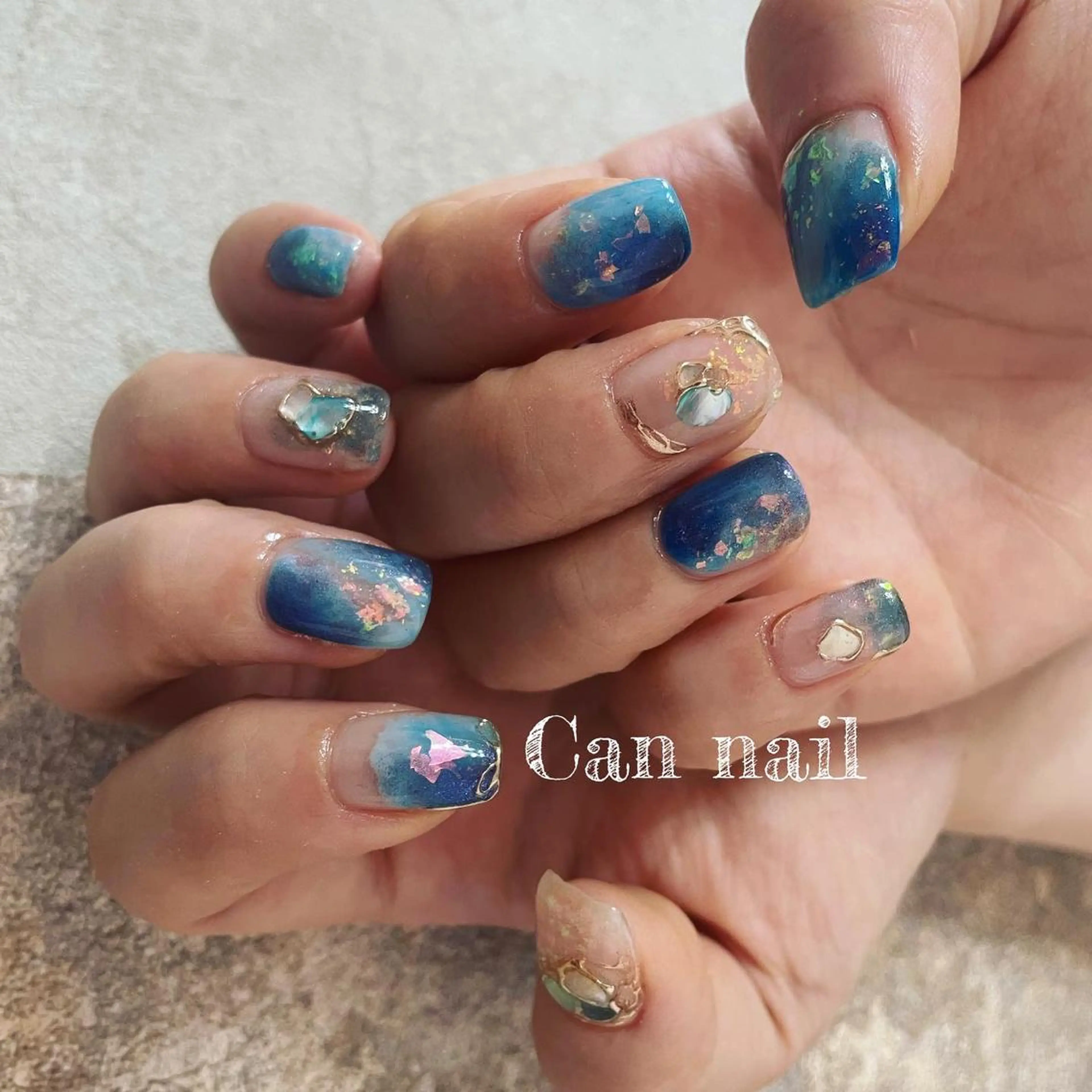 ミディアム ネイル ハンドネイル Parfum パルファンのネイルデザイン