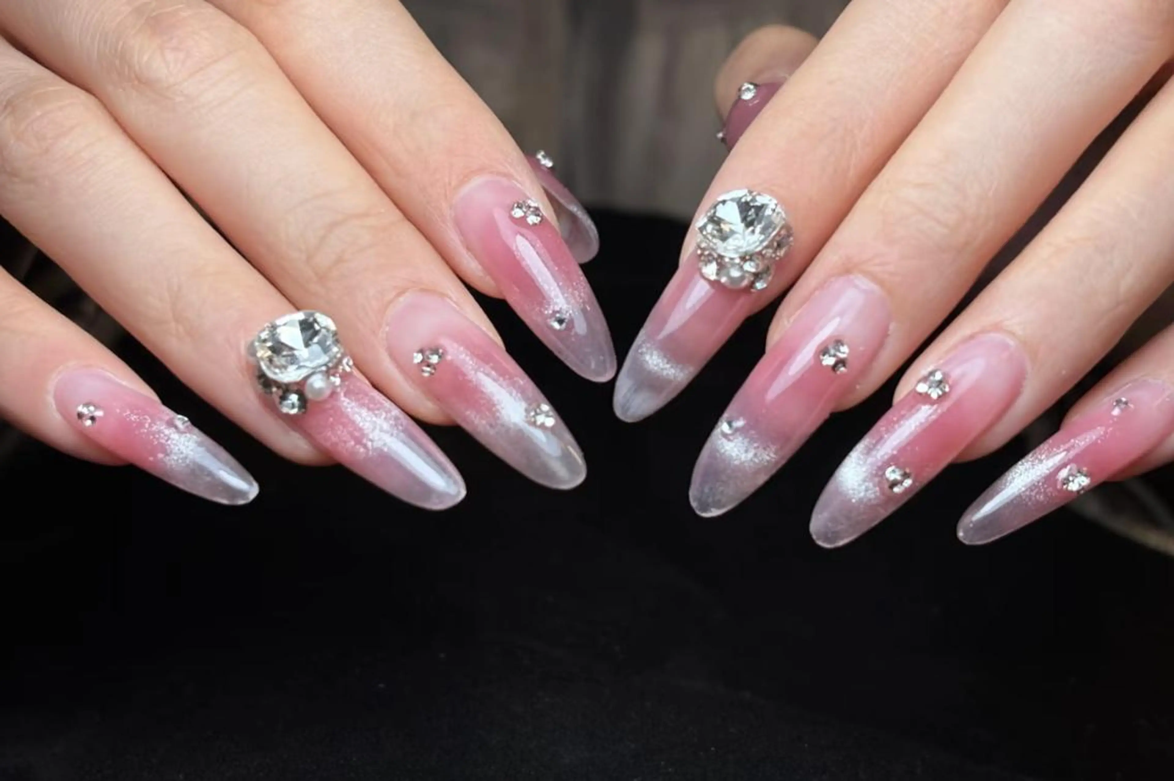 ネイル ハンドネイル ハンドケア 🍑 momo_nailのネイルデザイン